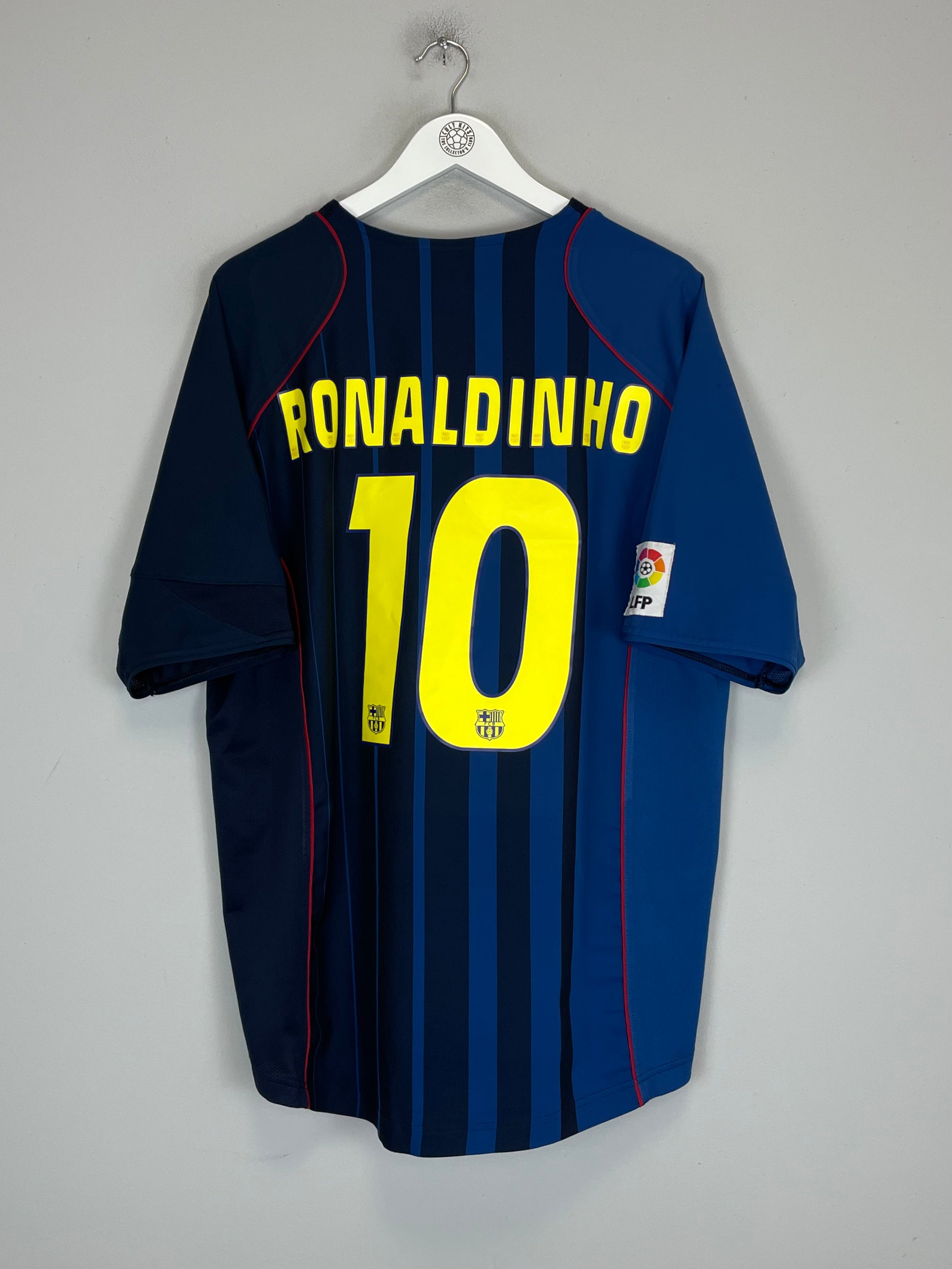 Shop 2004/05 BARCELONA RONALDINHO #10 AWAY SHIRT (XL) NIKE, classic football shirts, vintage football shirts & retro soccer jerseys at Cult Kits