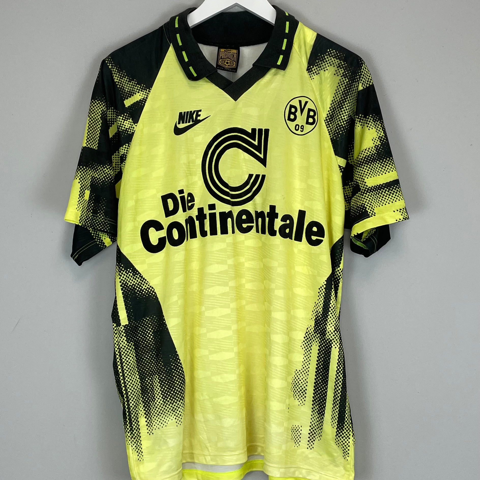 Shop 1992/93 DORTMUND #19 HOME SHIRT (L) NIKE, classic football shirts, vintage football shirts & retro soccer jerseys at Cult Kits