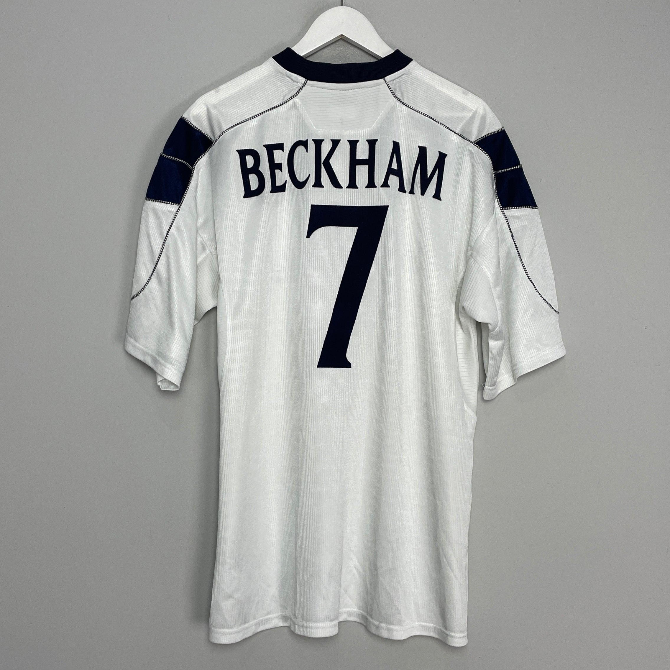 Shop 2000/01 MANCHESTER UNITED BECKHAM #7 AWAY SHIRT (XL) UMBRO, classic football shirts, vintage football shirts & retro soccer jerseys at Cult Kits