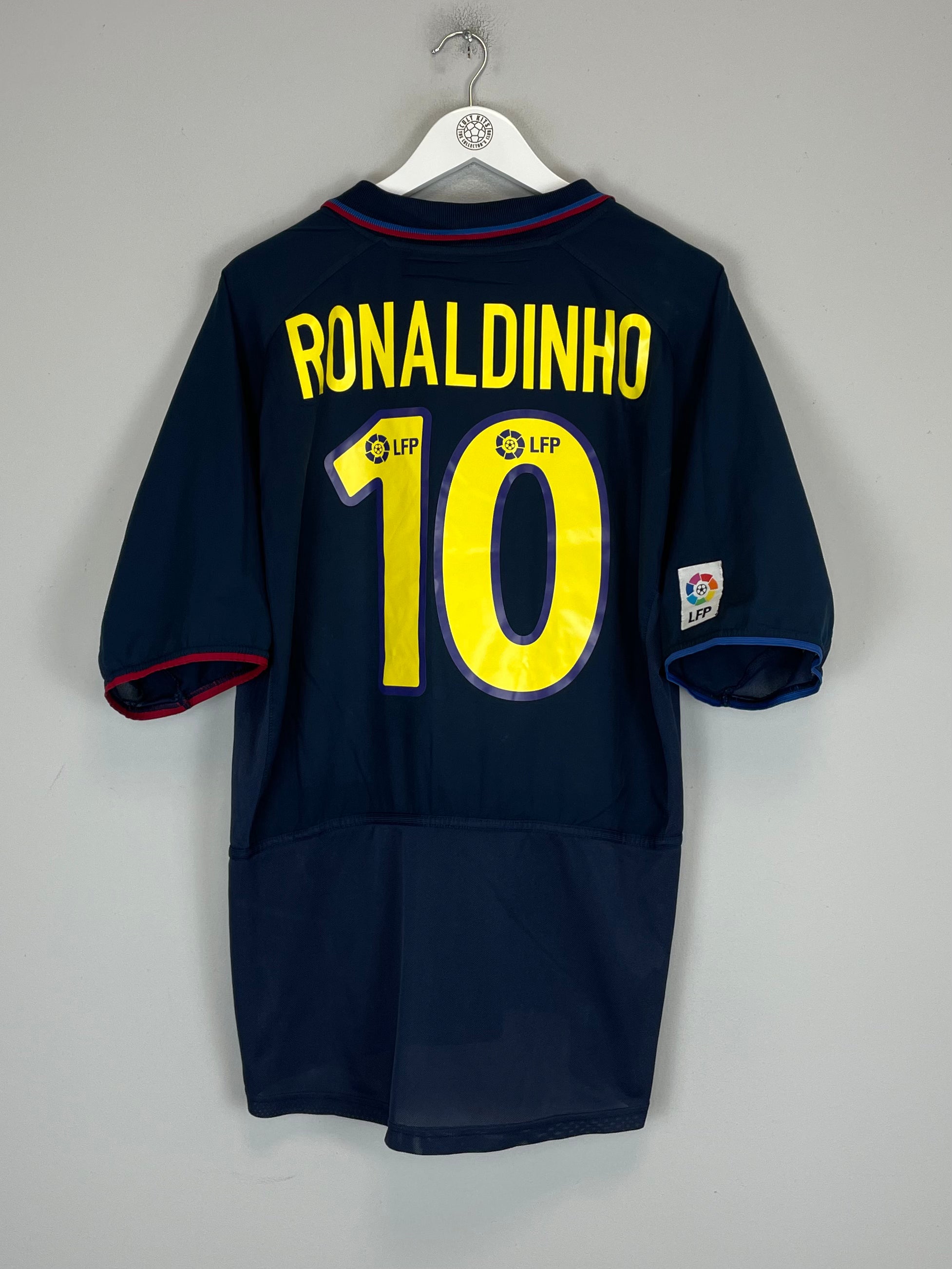 Shop 2002/03 BARCELONA RONALDINHO #10 AWAY SHIRT (XL) NIKE, classic football shirts, vintage football shirts & retro soccer jerseys at Cult Kits