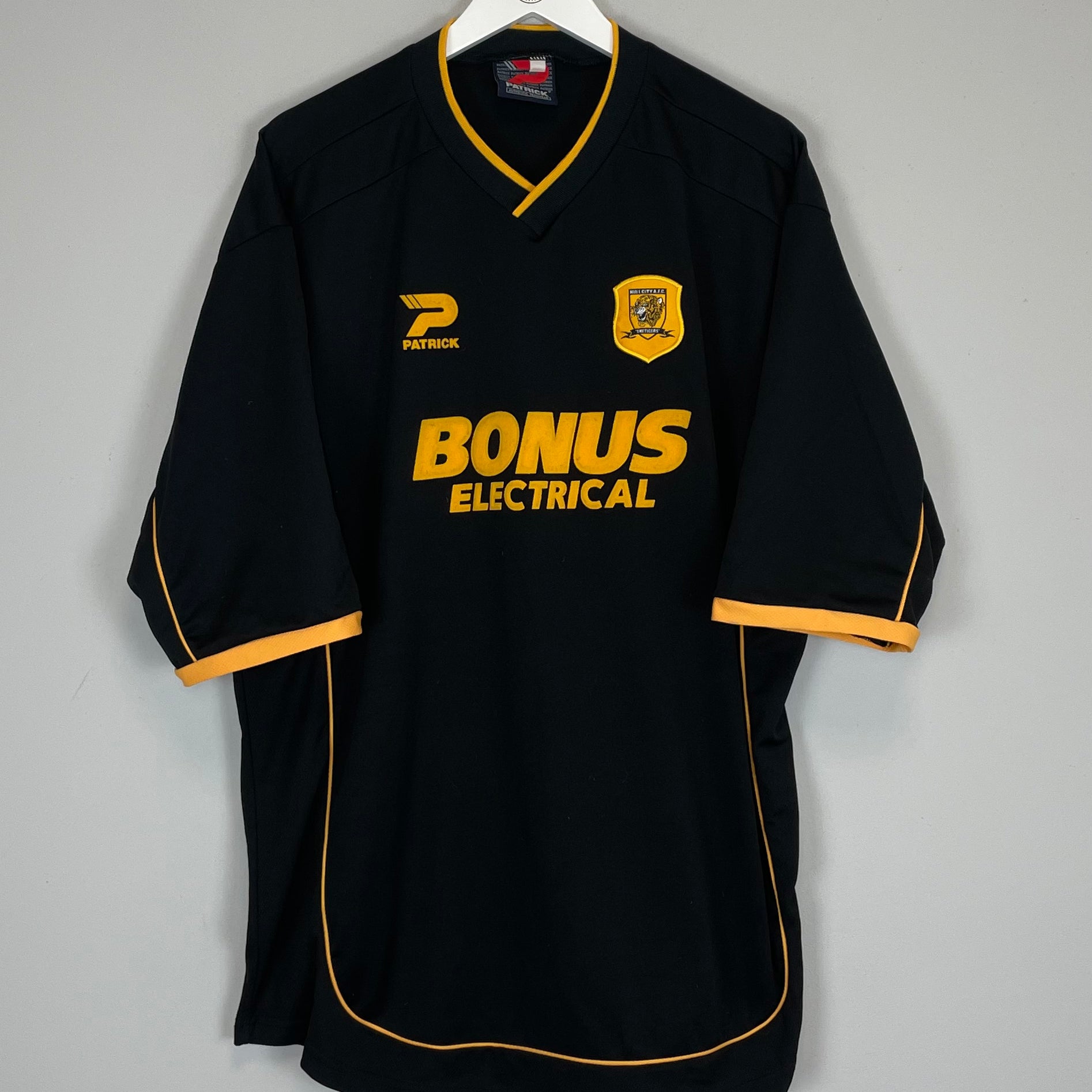 Shop 2003/05 HULL CITY AWAY SHIRT (XXL) PATRICK, classic football shirts, vintage football shirts & retro soccer jerseys at Cult Kits