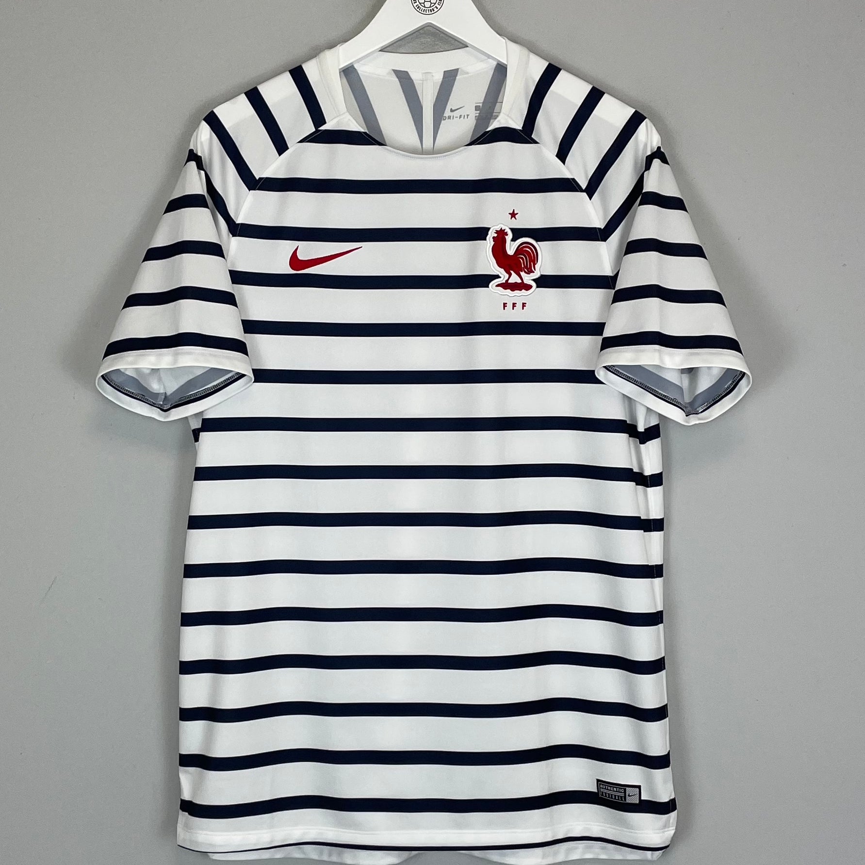 Shop 2018 FRANCE TRAINING SHIRT (L) NIKE, classic football shirts, vintage football shirts & retro soccer jerseys at Cult Kits