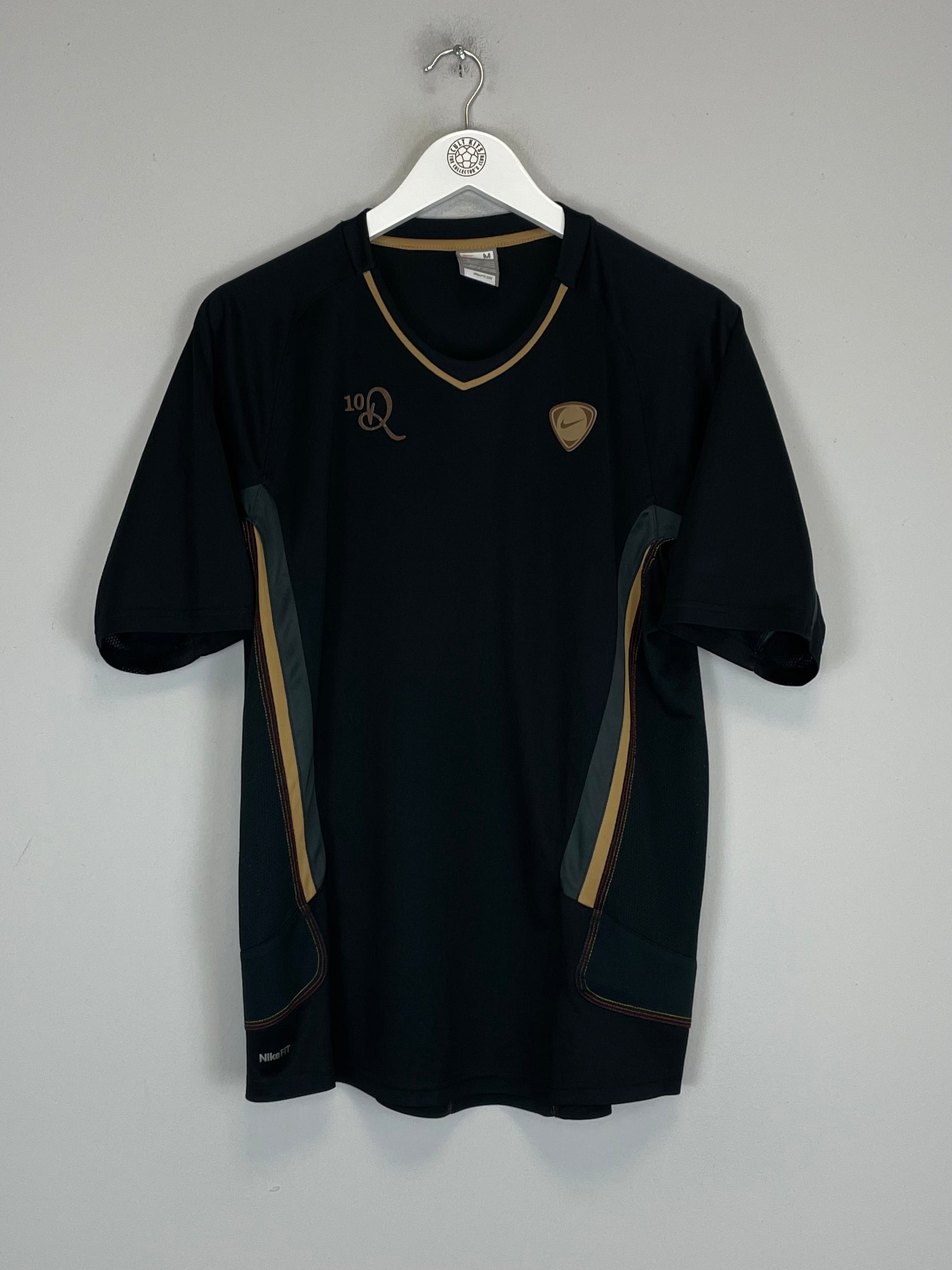 Shop 2006 RONALDINHO TRAINING SHIRT (M) NIKE, classic football shirts, vintage football shirts & retro soccer jerseys at Cult Kits