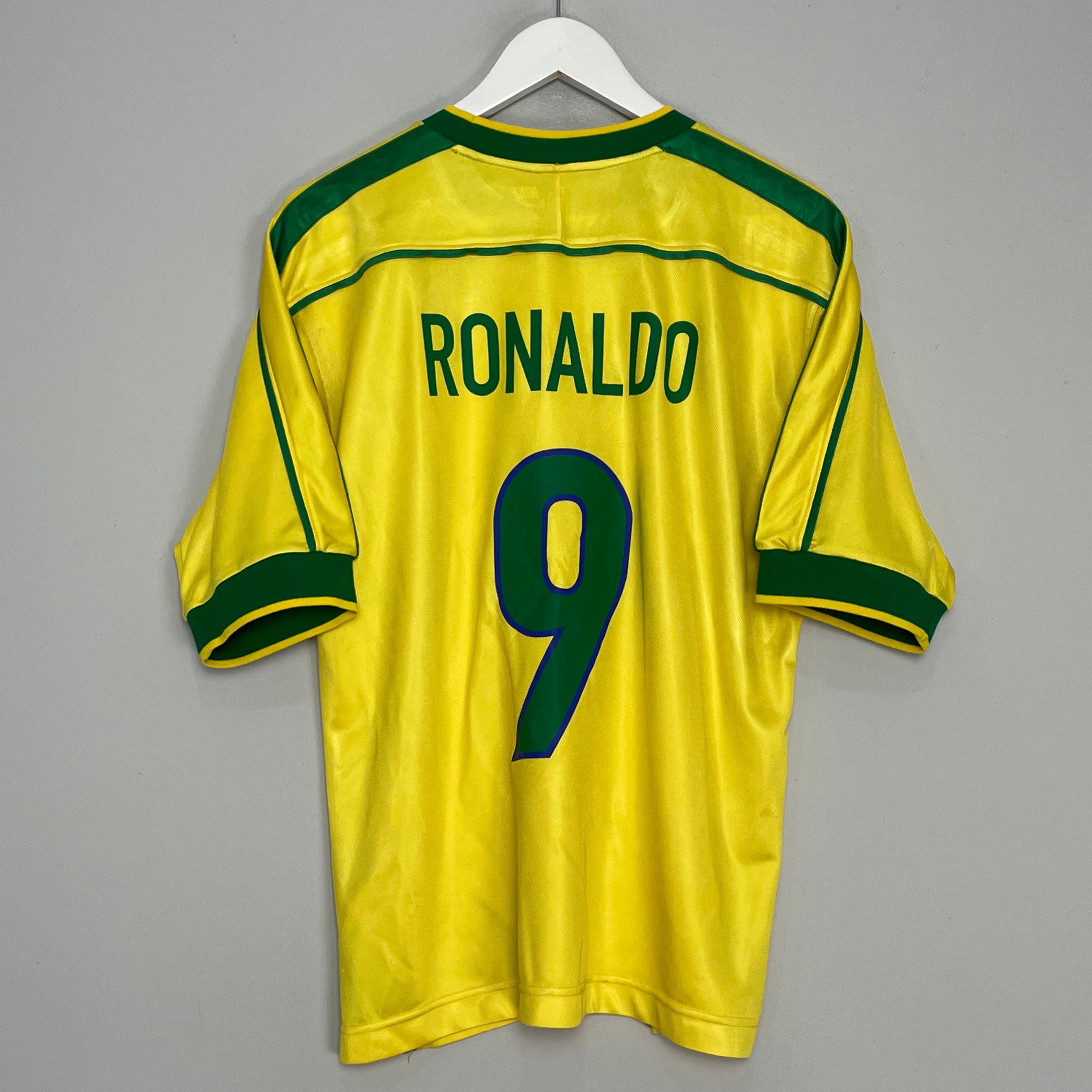 Shop 1998/00 BRAZIL RONALDO #9 HOME SHIRT (M) NIKE, classic football shirts, vintage football shirts & retro soccer jerseys at Cult Kits