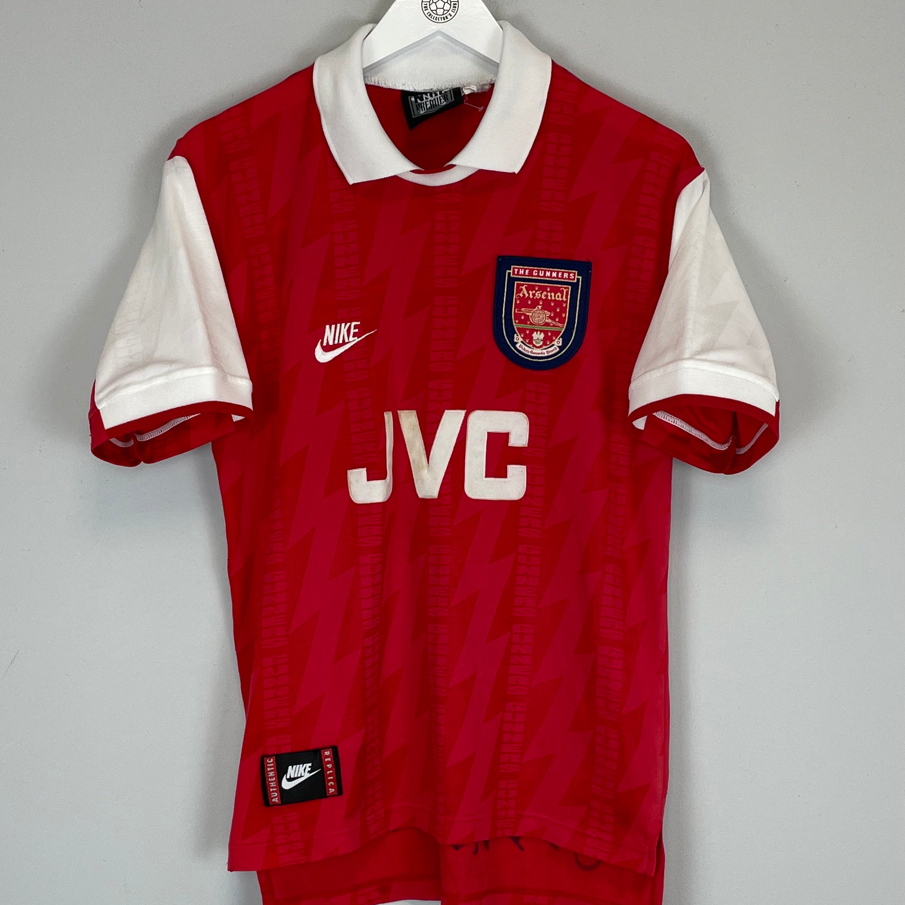 Shop 1994/96 ARSENAL HOME SHIRT (S) NIKE, classic football shirts, vintage football shirts & retro soccer jerseys at Cult Kits