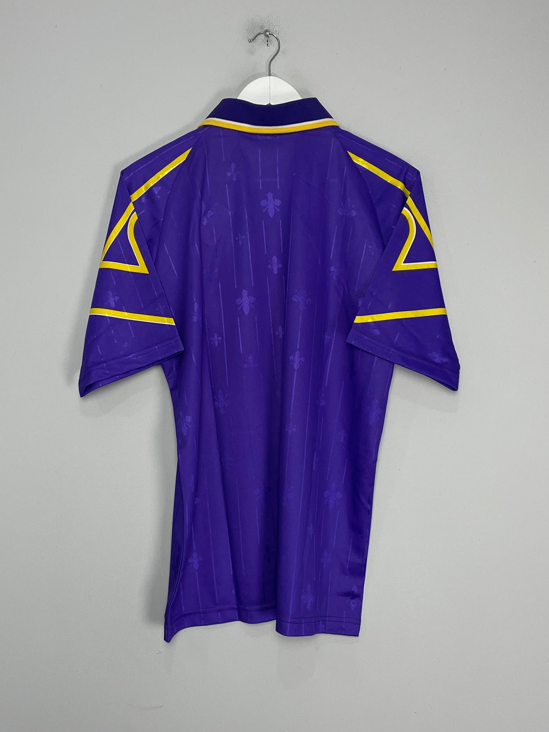 Shop 1997/98 FIORENTINA *BNWT* HOME SHIRT (S) FILA, classic football shirts, vintage football shirts & retro soccer jerseys at Cult Kits