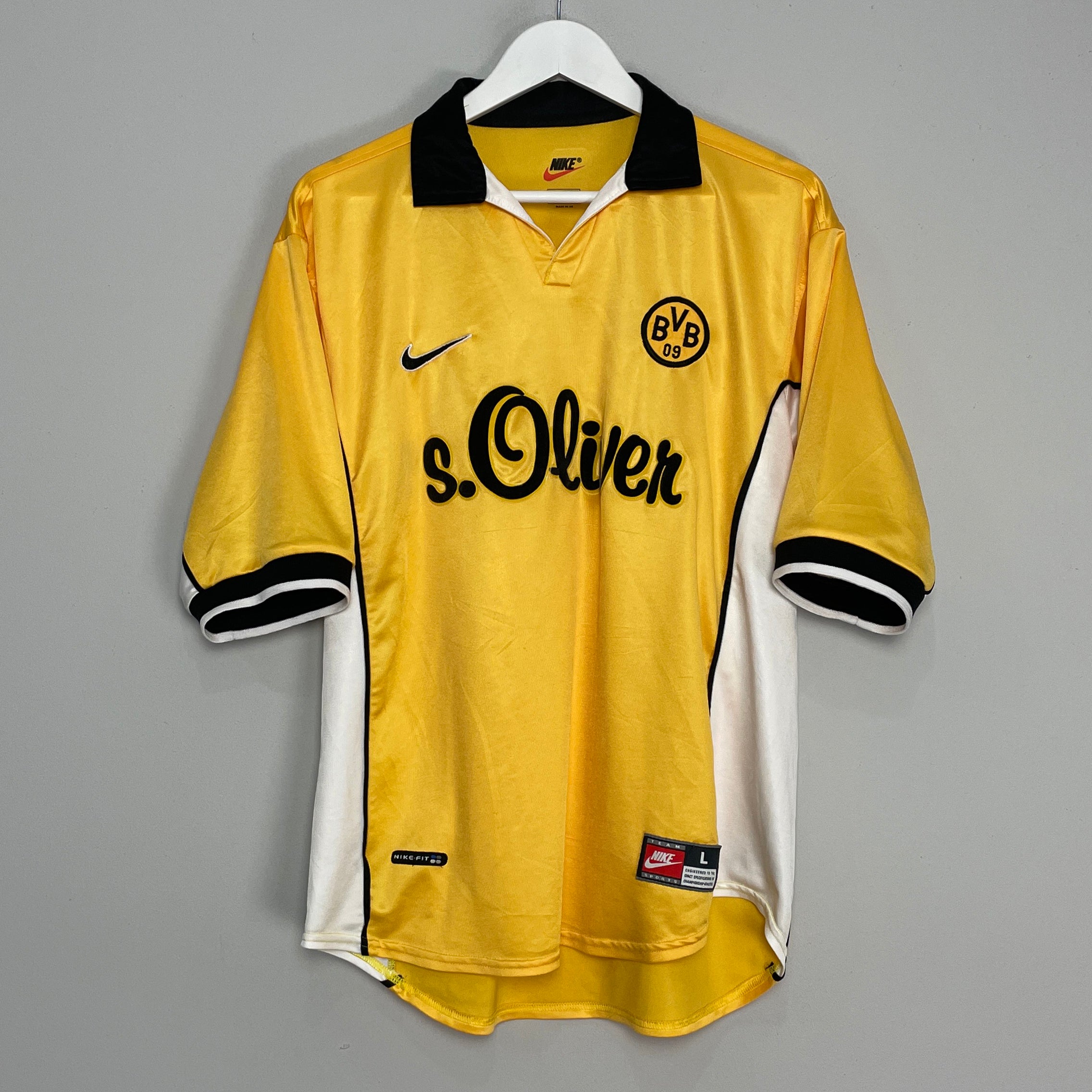 Shop 1998/00 DORTMUND HOME SHIRT (L) NIKE, classic football shirts, vintage football shirts & retro soccer jerseys at Cult Kits