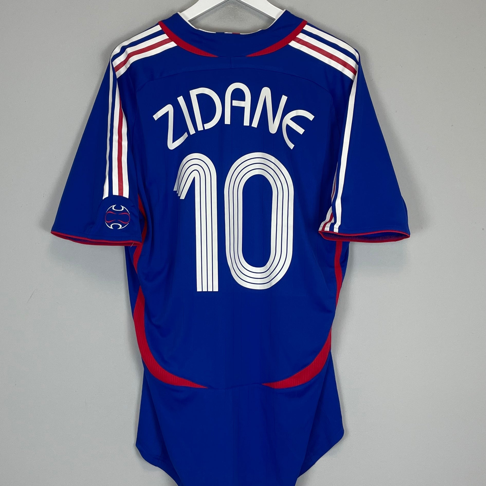 Shop 2006/07 FRANCE ZIDANE #10 *PLAYER ISSUE* HOME SHIRT (XL) ADIDAS, classic football shirts, vintage football shirts & retro soccer jerseys at Cult Kits