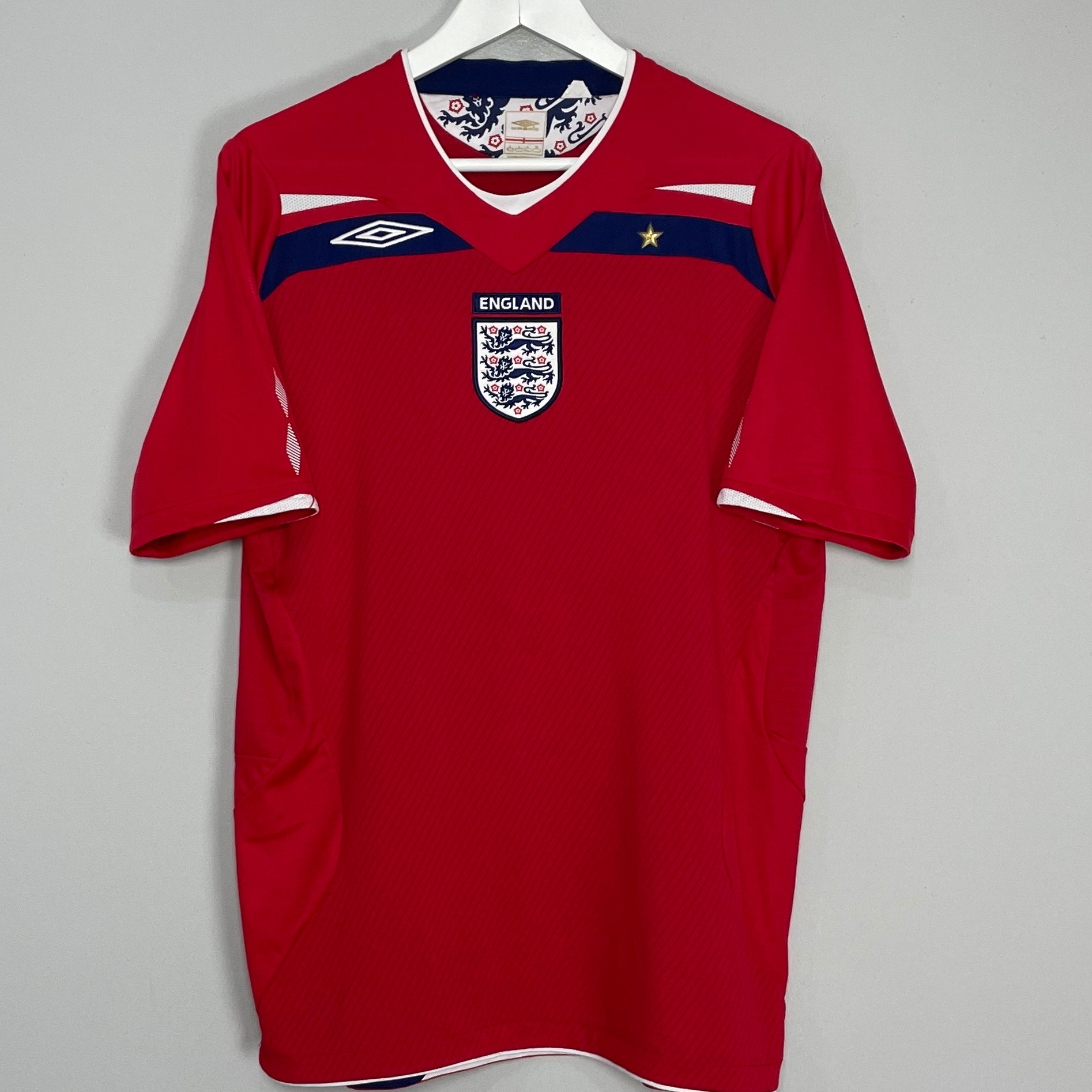 Shop 2008/10 ENGLAND AWAY SHIRT (L) UMBRO, classic football shirts, vintage football shirts & retro soccer jerseys at Cult Kits