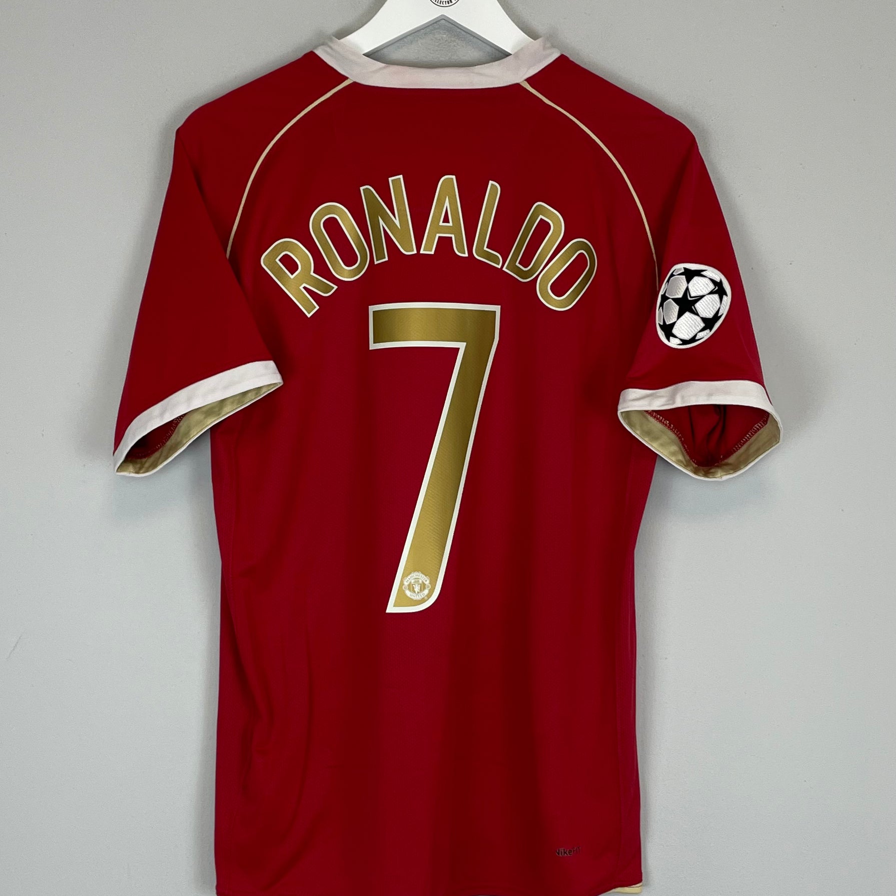 Shop 2006/07 MANCHESTER UNITED RONALDO #7 C/L HOME SHIRT (M) NIKE, classic football shirts, vintage football shirts & retro soccer jerseys at Cult Kits