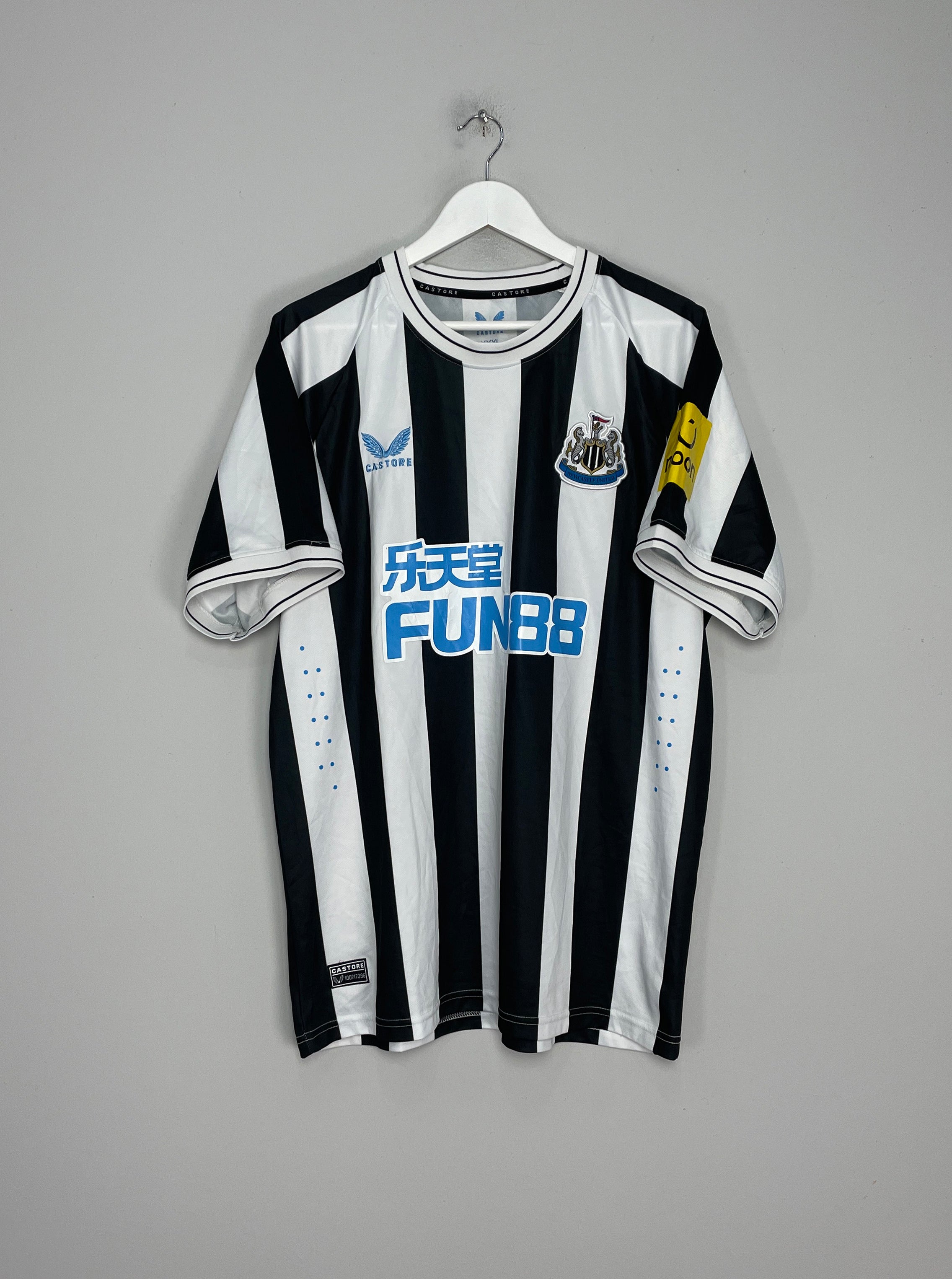 Shop 2022/23 NEWCASTLE UNITED HOME SHIRT (XXXL) CASTORE, classic football shirts, vintage football shirts & retro soccer jerseys at Cult Kits