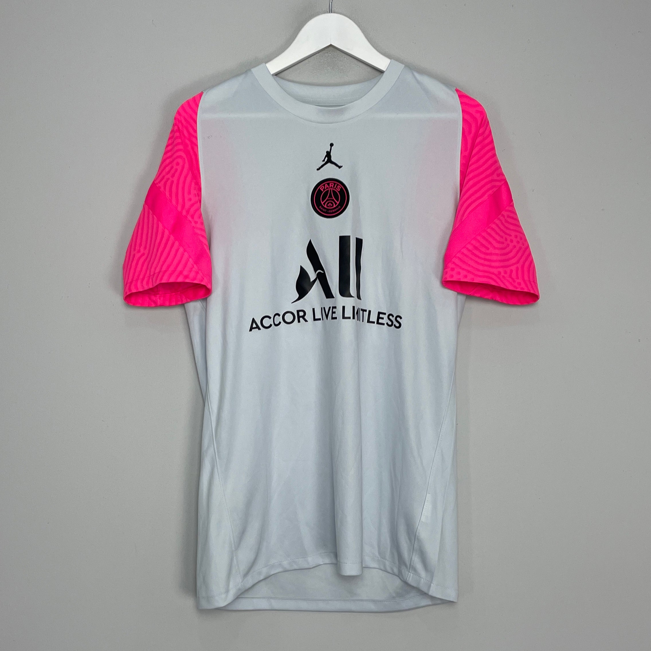 Shop 2021/22 PSG TRAINING SHIRT (M) JORDAN, classic football shirts, vintage football shirts & retro soccer jerseys at Cult Kits