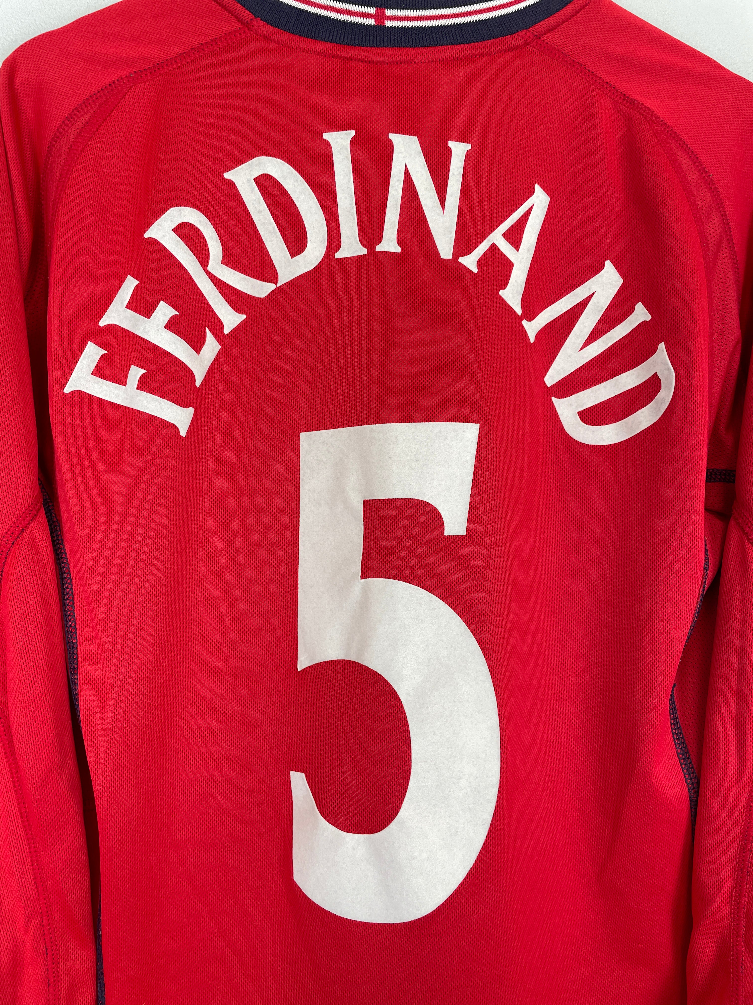 Shop 2002/04 ENGLAND FERDINAND #5 L/S AWAY SHIRT (S) UMBRO, classic football shirts, vintage football shirts & retro soccer jerseys at Cult Kits
