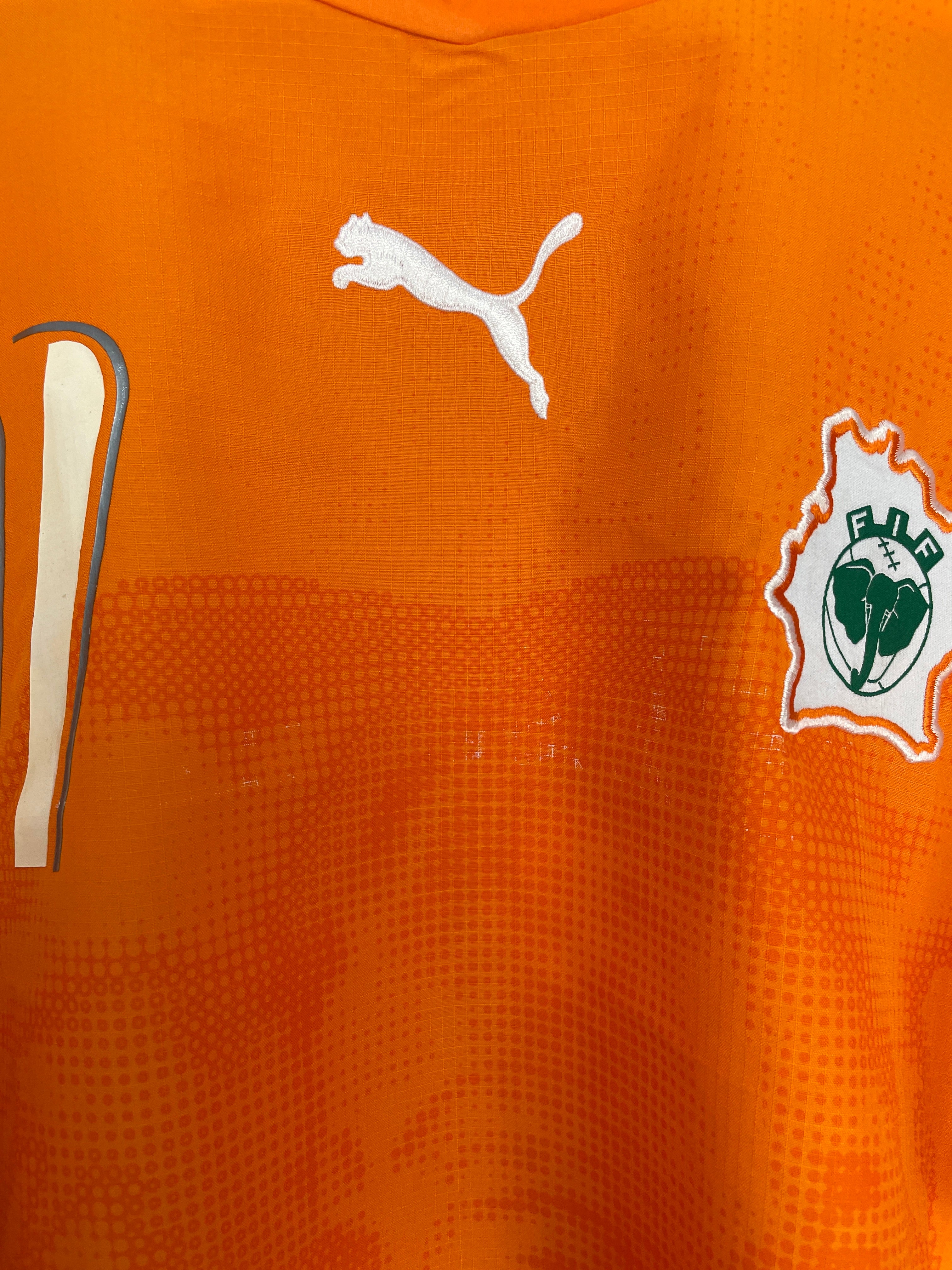 Shop 2006/07 IVORY COAST DROGBA #11 HOME SHIRT (XL) PUMA, classic football shirts, vintage football shirts & retro soccer jerseys at Cult Kits