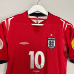 Shop 2004/06 ENGLAND OWEN #10 AWAY SHIRT (S) UMBRO, classic football shirts, vintage football shirts & retro soccer jerseys at Cult Kits