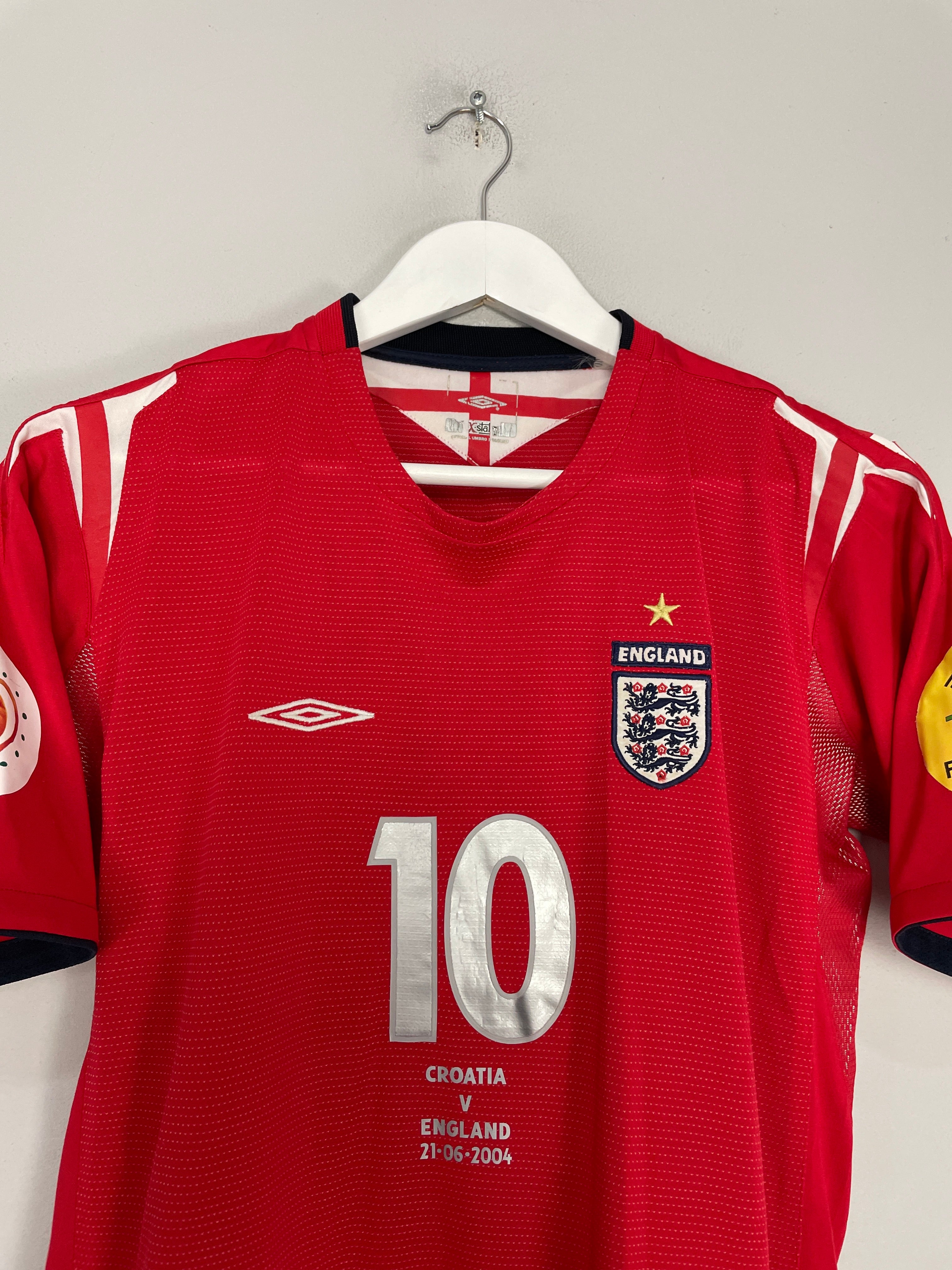 Shop 2004/06 ENGLAND OWEN #10 AWAY SHIRT (S) UMBRO, classic football shirts, vintage football shirts & retro soccer jerseys at Cult Kits