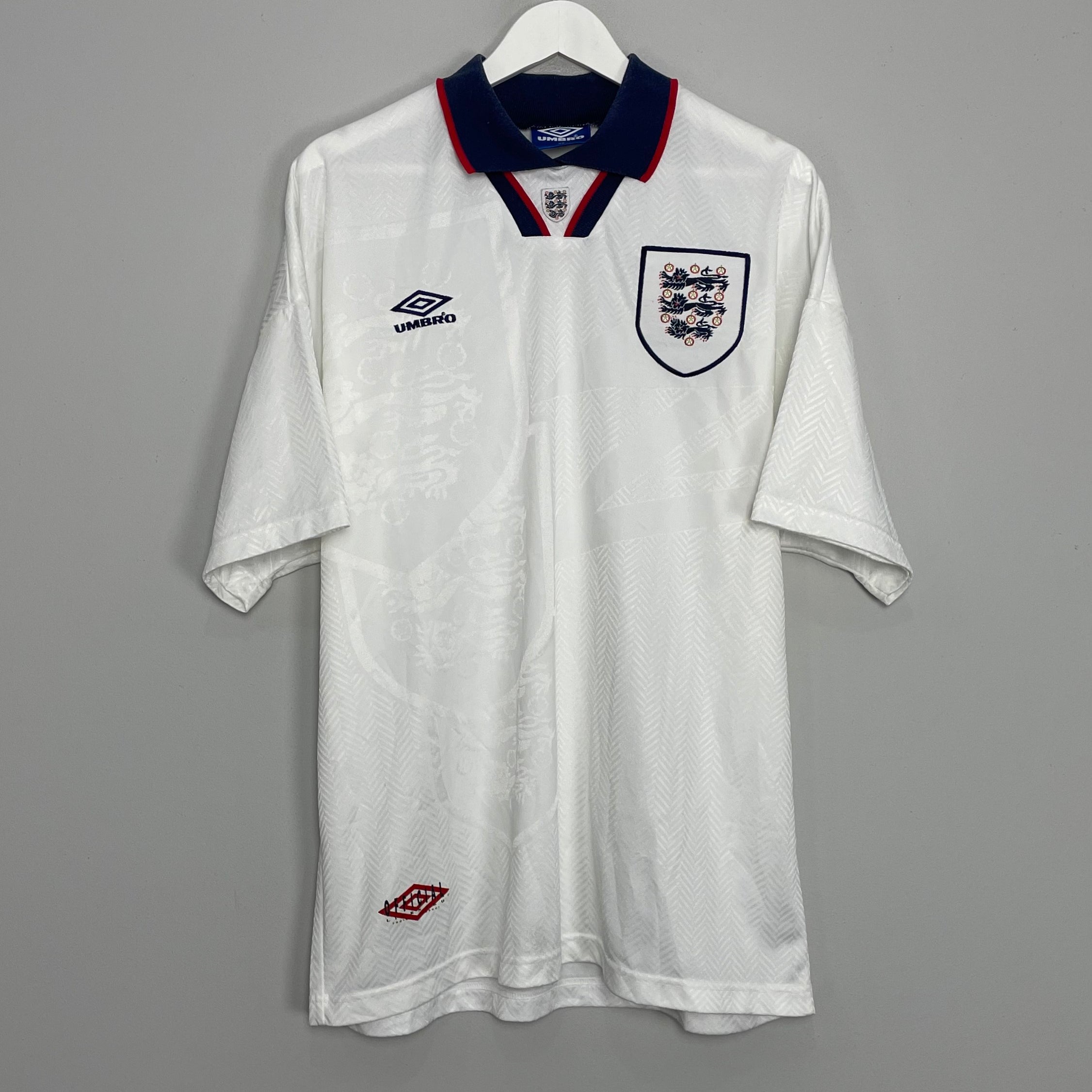 Shop 1993/95 ENGLAND HOME SHIRT (XL) UMBRO, classic football shirts, vintage football shirts & retro soccer jerseys at Cult Kits