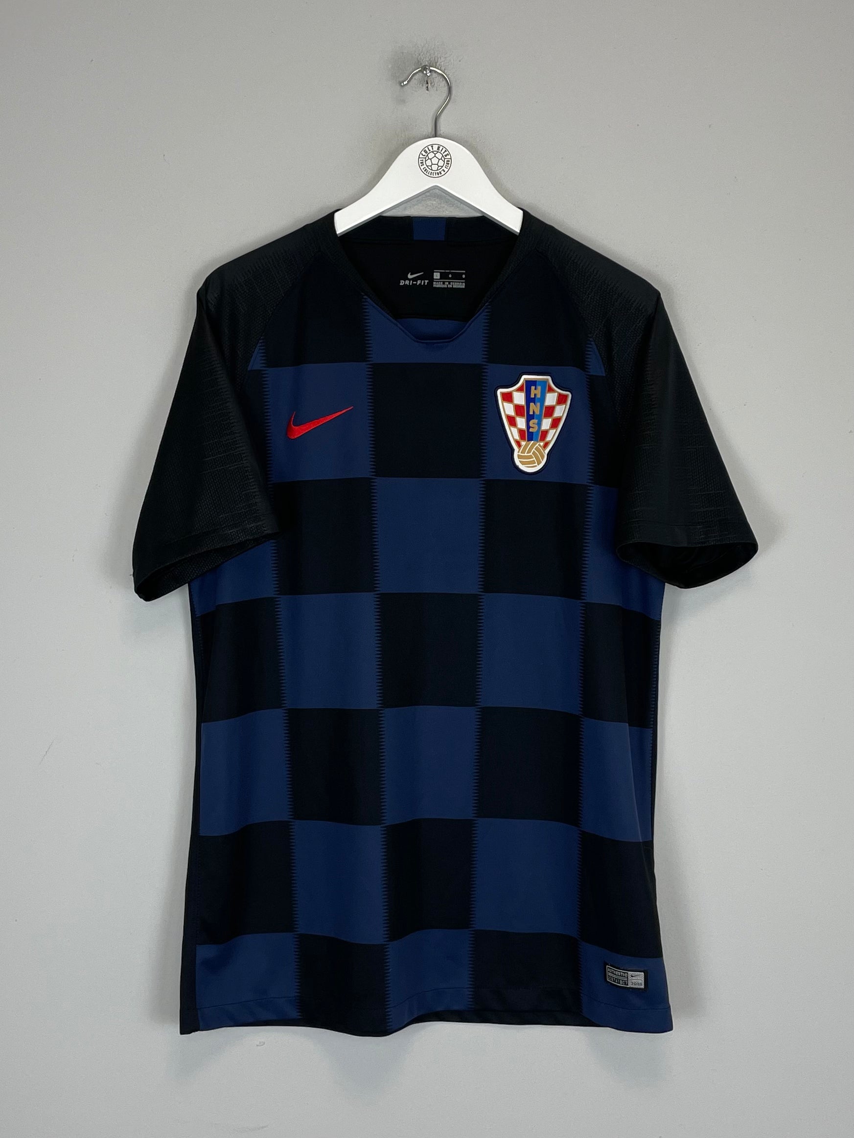 Shop 2018/19 CROATIA AWAY SHIRT (XL) NIKE, classic football shirts, vintage football shirts & retro soccer jerseys at Cult Kits