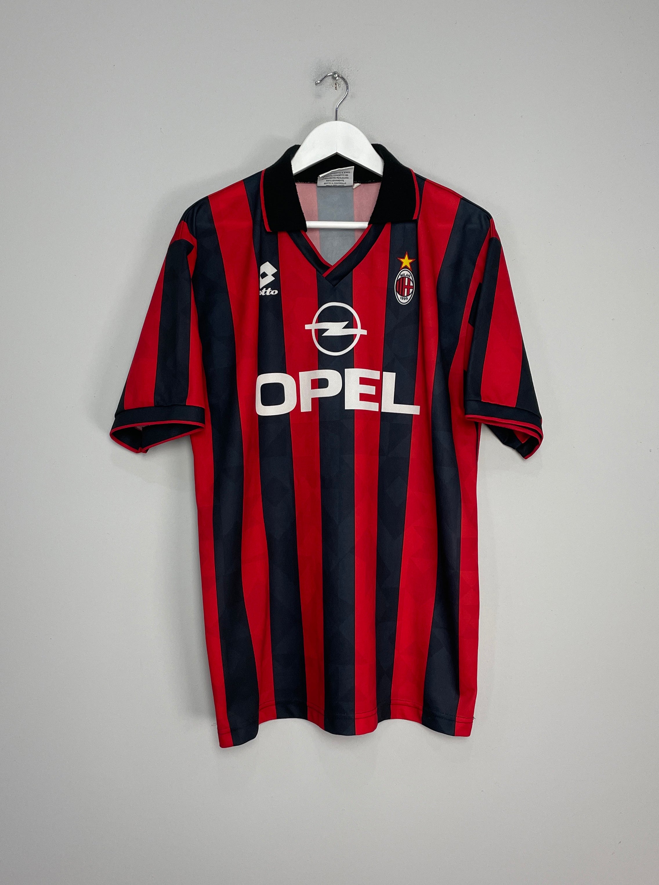 Shop 1994/95 AC MILAN HOME SHIRT (XL) LOTTO, classic football shirts, vintage football shirts & retro soccer jerseys at Cult Kits