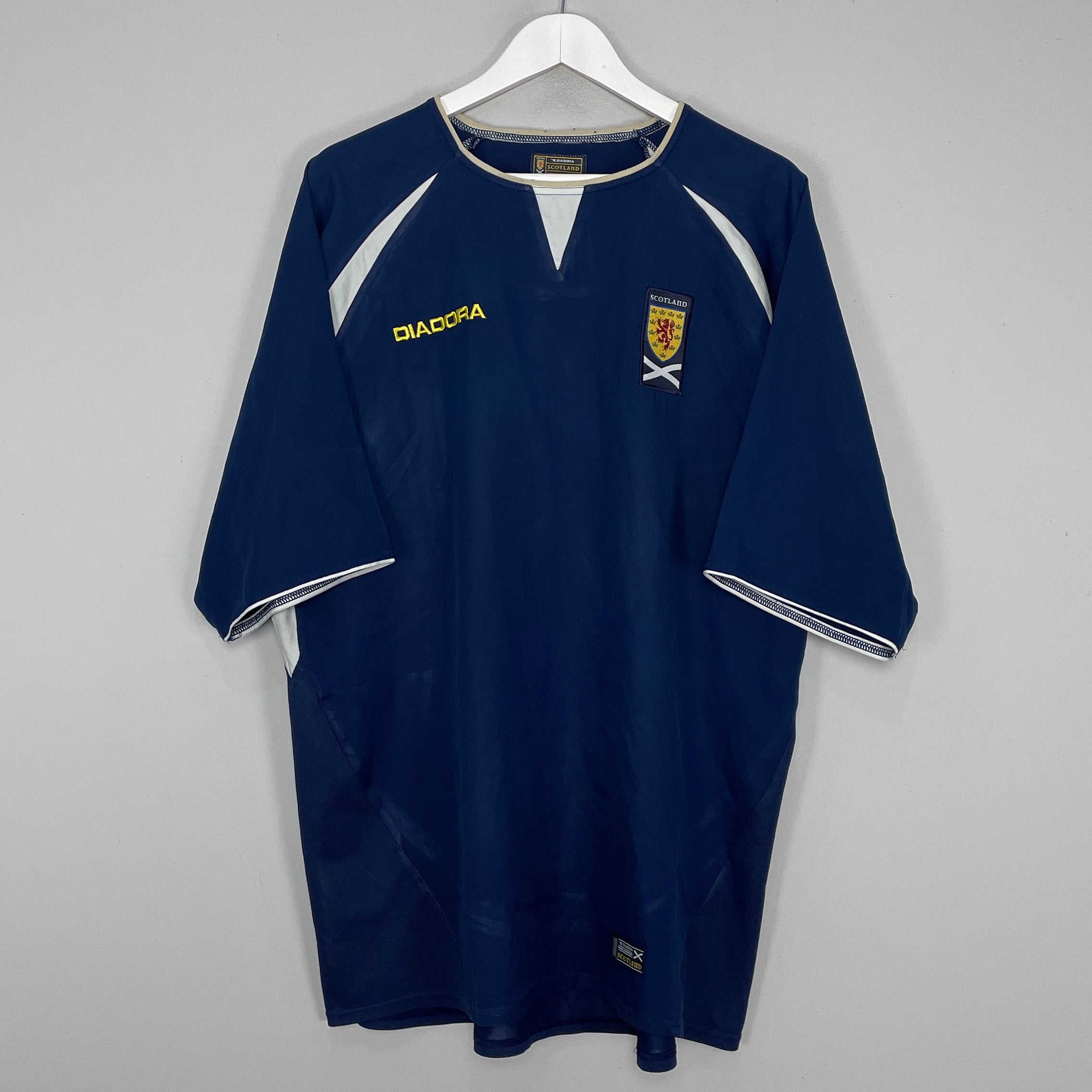 Shop 2003/05 SCOTLAND HOME SHIRT (XL) DIADORA, classic football shirts, vintage football shirts & retro soccer jerseys at Cult Kits