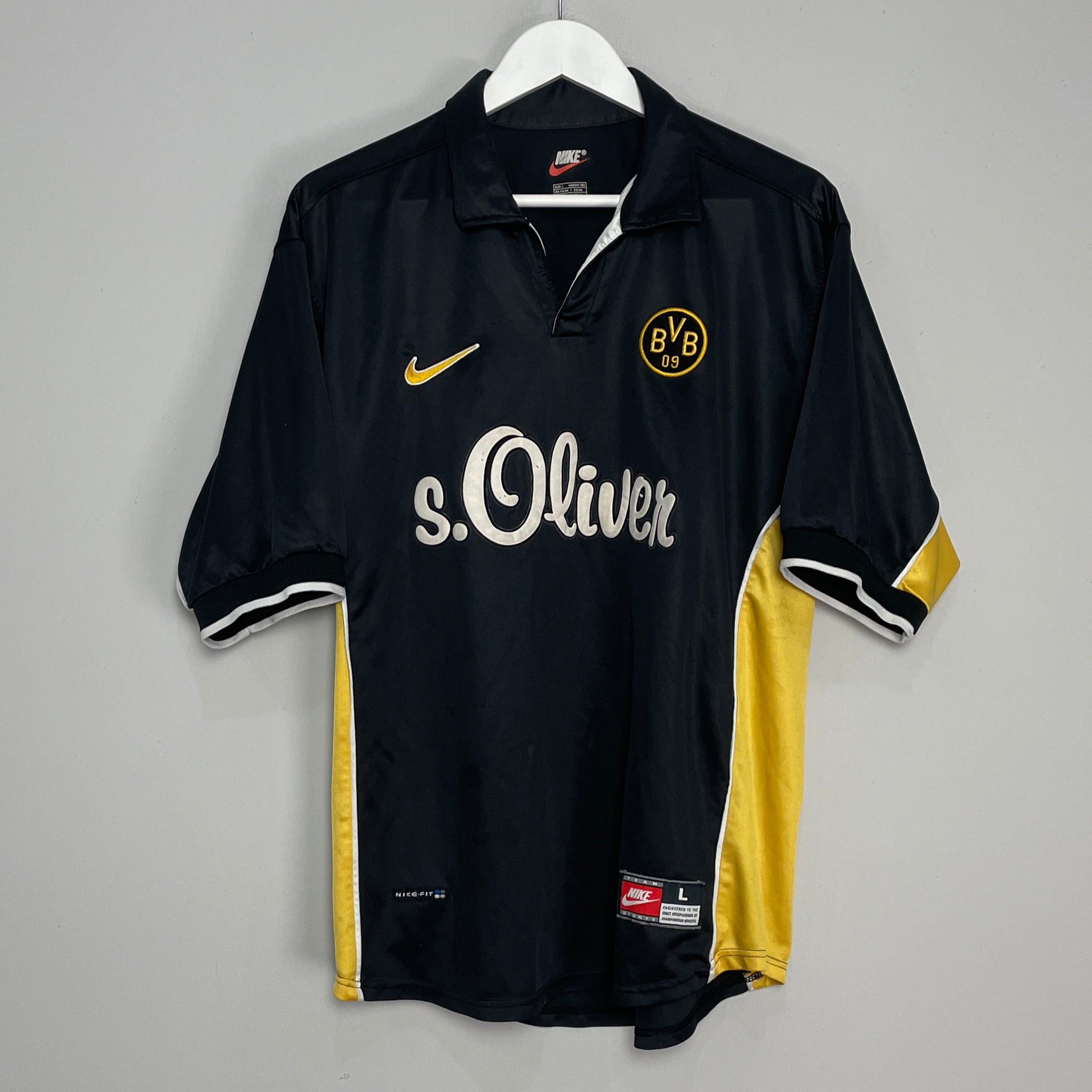 Shop 1998/00 DORTMUND AWAY SHIRT (L) NIKE, classic football shirts, vintage football shirts & retro soccer jerseys at Cult Kits