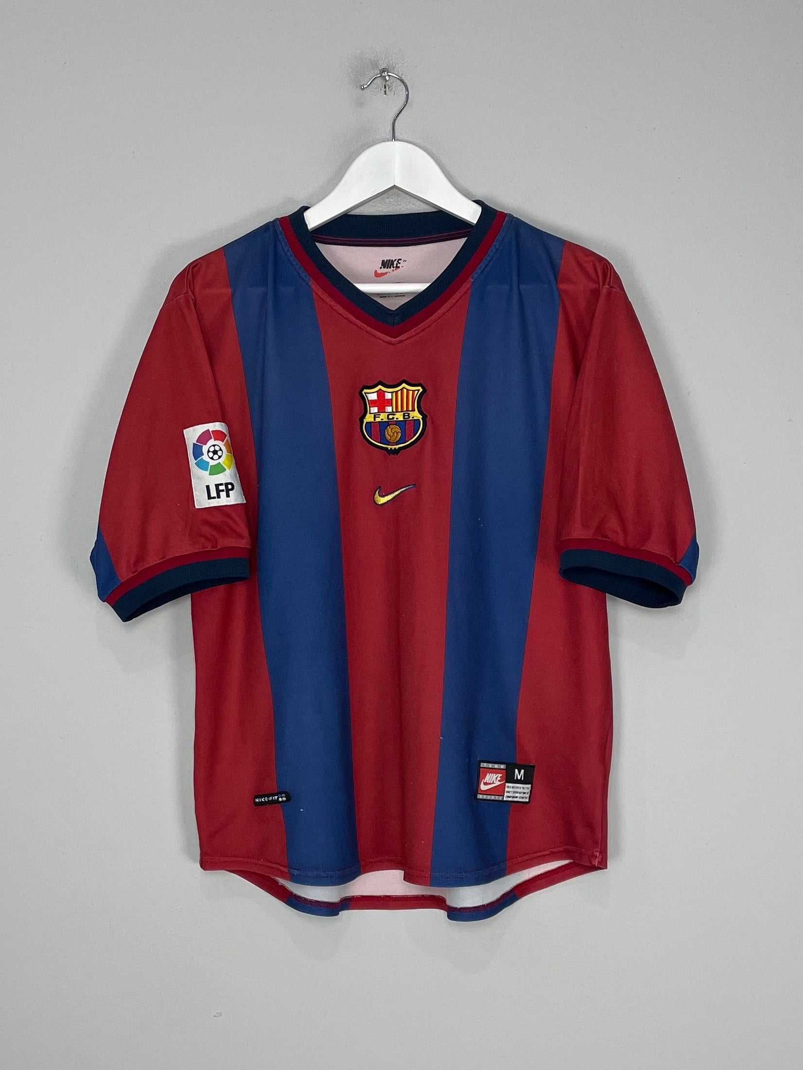 Shop 1998/00 BARCELONA GUARDIOLA #4 HOME SHIRT (M) NIKE, classic football shirts, vintage football shirts & retro soccer jerseys at Cult Kits