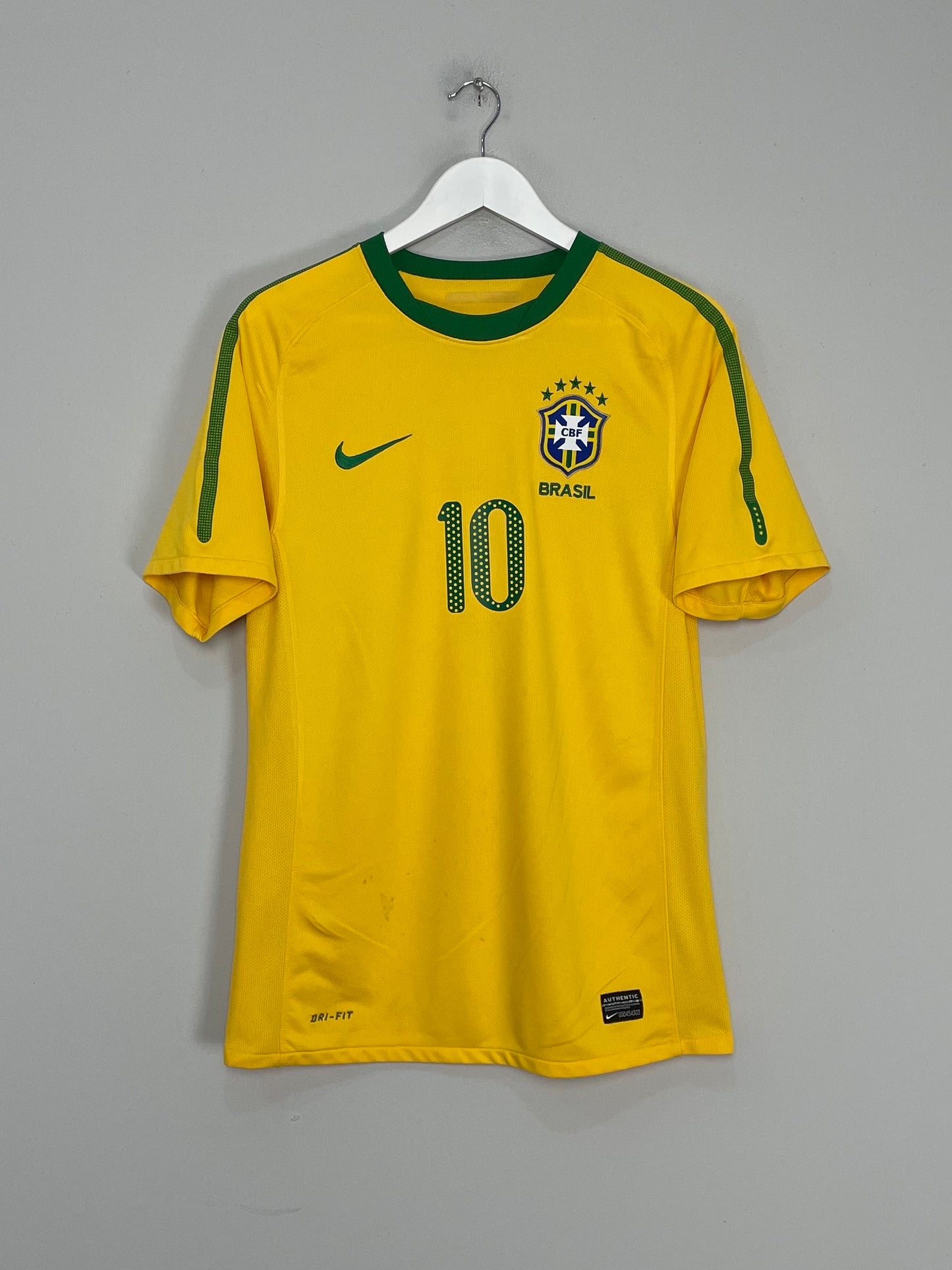 2010/11 BRAZIL KAKA #10 HOME SHIRT (S) NIKE