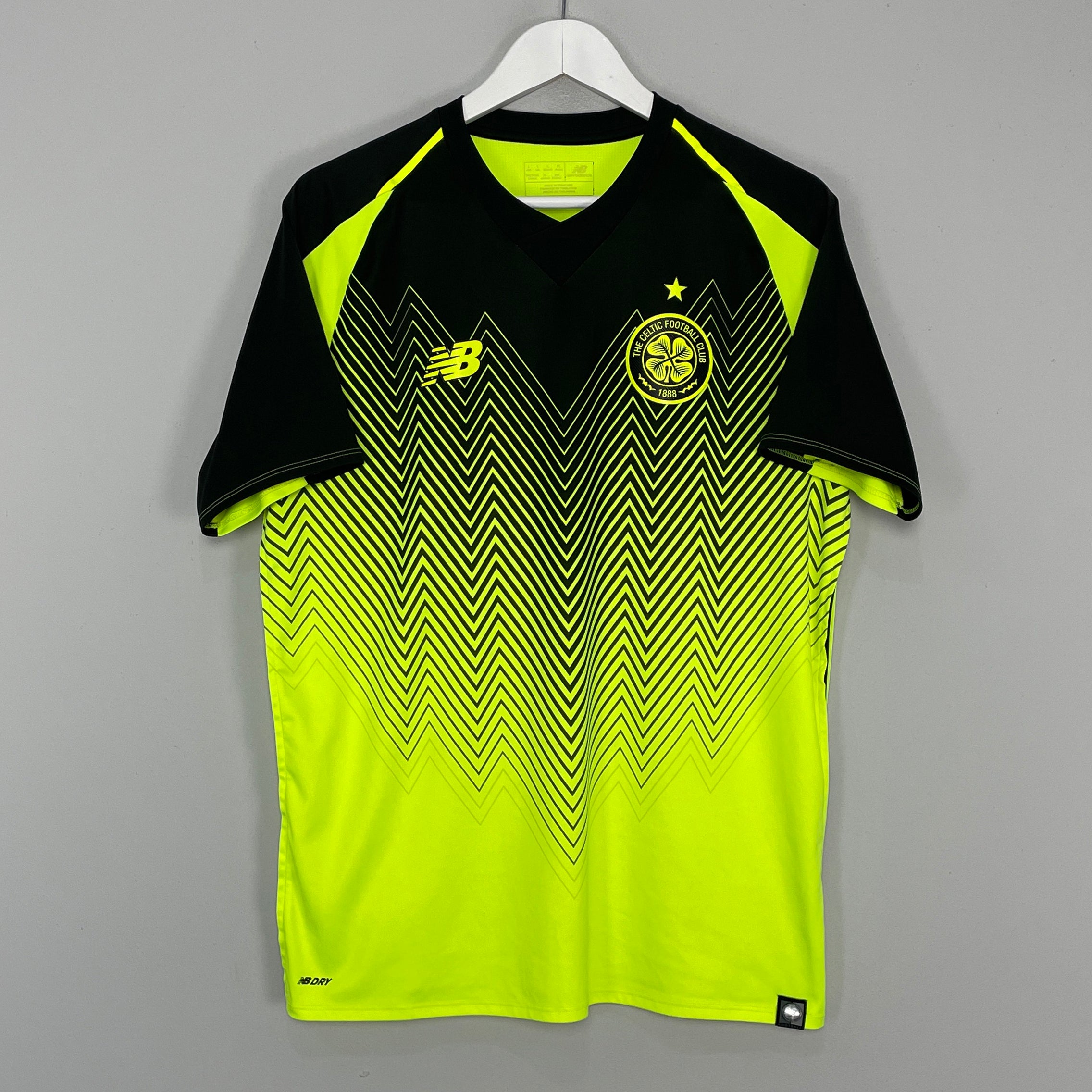 Shop 2018/19 CELTIC THIRD SHIRT (L) NEW BALANCE, classic football shirts, vintage football shirts & retro soccer jerseys at Cult Kits