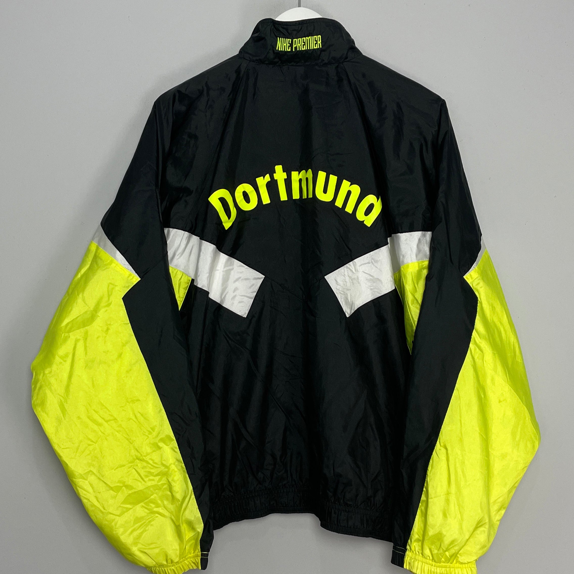 Shop 1993/94 DORTMUND TRACK JACKET (L) NIKE, classic football shirts, vintage football shirts & retro soccer jerseys at Cult Kits
