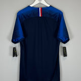 Shop 2018/19 FRANCE *BNWT* HOME SHIRT (L) NIKE, classic football shirts, vintage football shirts & retro soccer jerseys at Cult Kits