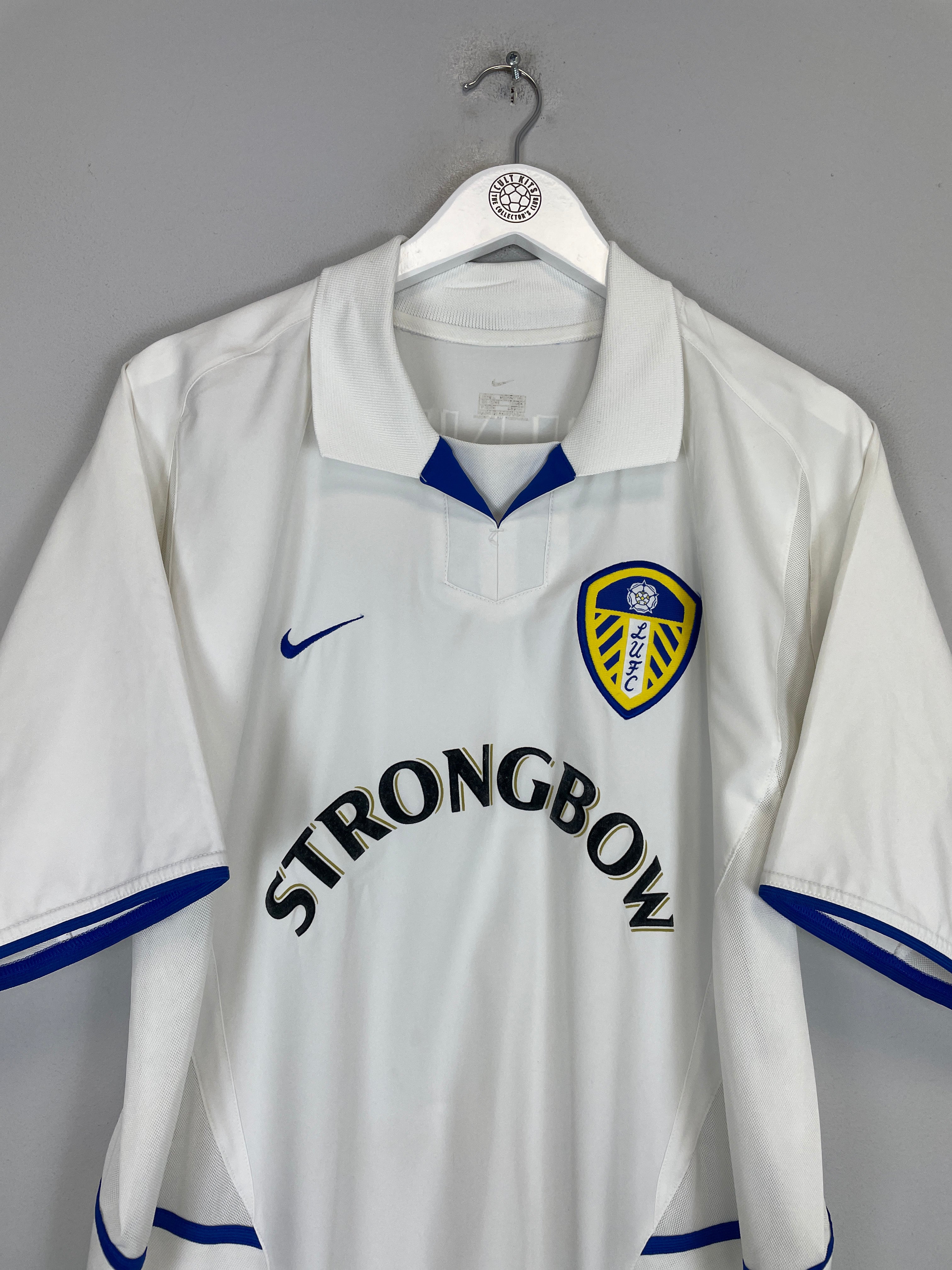 Shop 2002/03 LEEDS UNITED MILNER #38 HOME SHIRT (L) NIKE, classic football shirts, vintage football shirts & retro soccer jerseys at Cult Kits