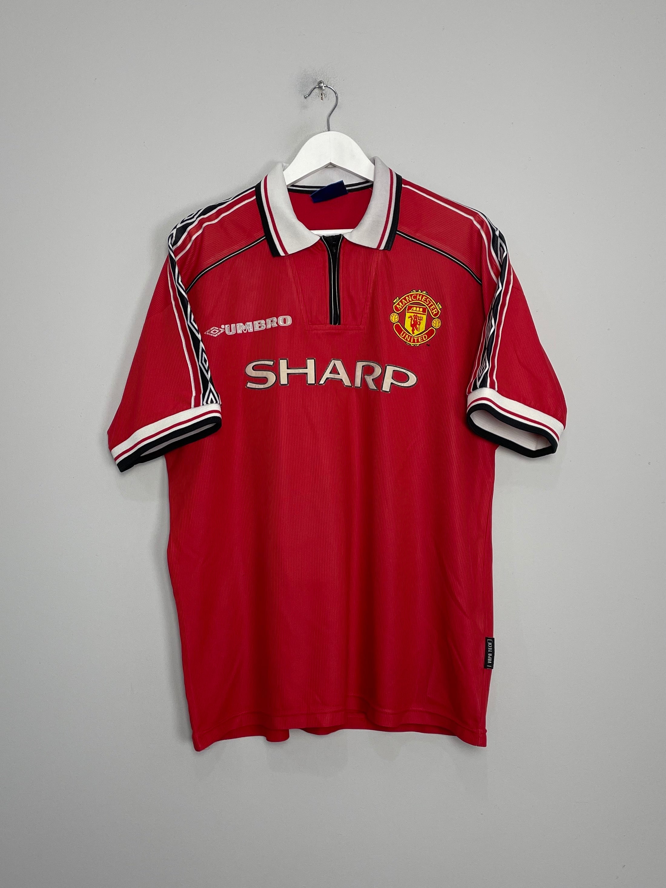 Shop 1998/00 MANCHESTER UNITED BIRMO #2 HOME SHIRT (XL) UMBRO, classic football shirts, vintage football shirts & retro soccer jerseys at Cult Kits