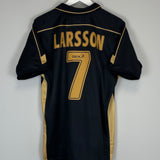 Shop 2003/04 CELTIC LARSSON #7 AWAY SHIRT (M) UMBRO, classic football shirts, vintage football shirts & retro soccer jerseys at Cult Kits