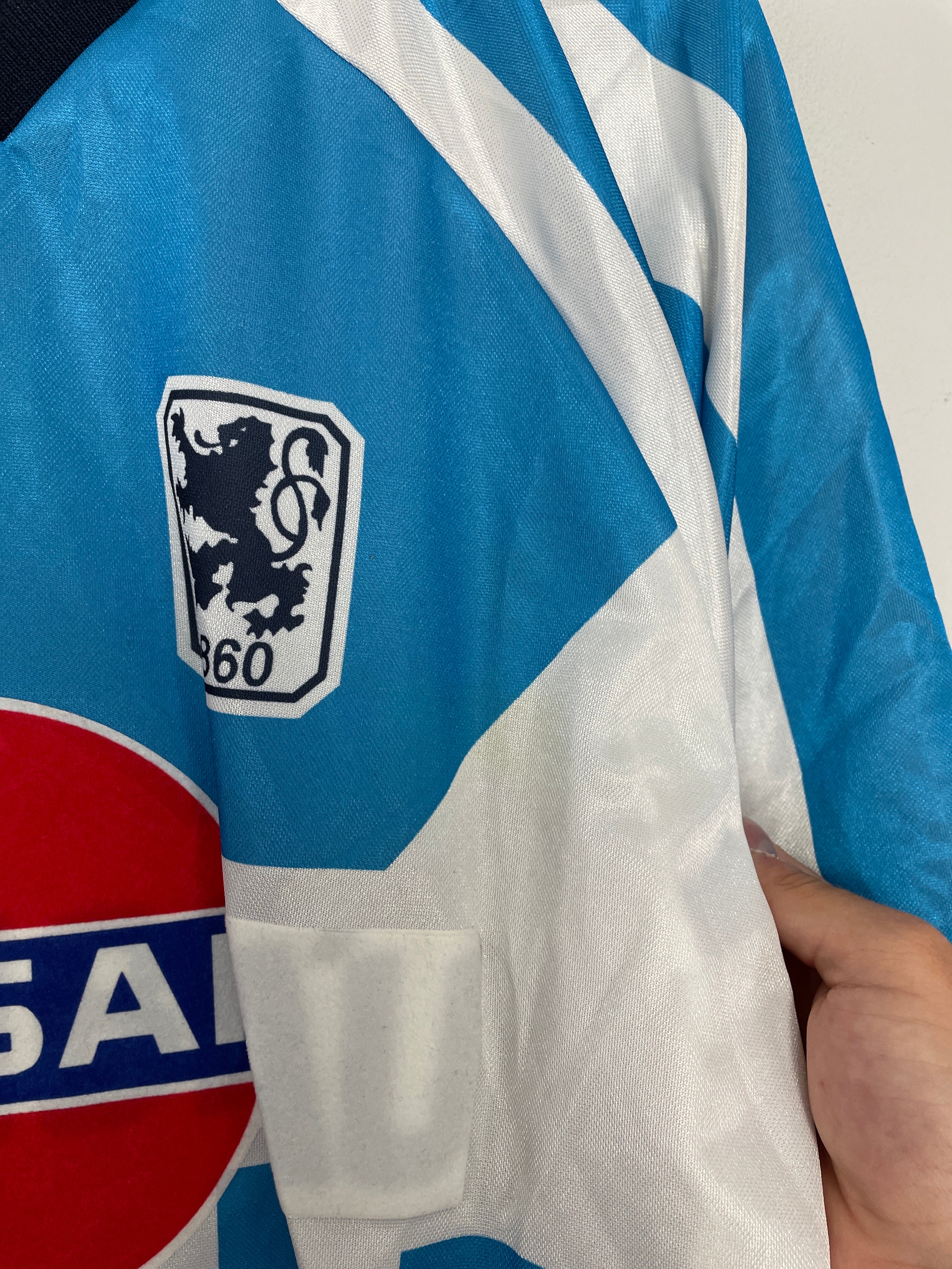 Shop 1995/96 1860 MUNICH #10 AMATEURE HOME SHIRT (XL) NIKE, classic football shirts, vintage football shirts & retro soccer jerseys at Cult Kits
