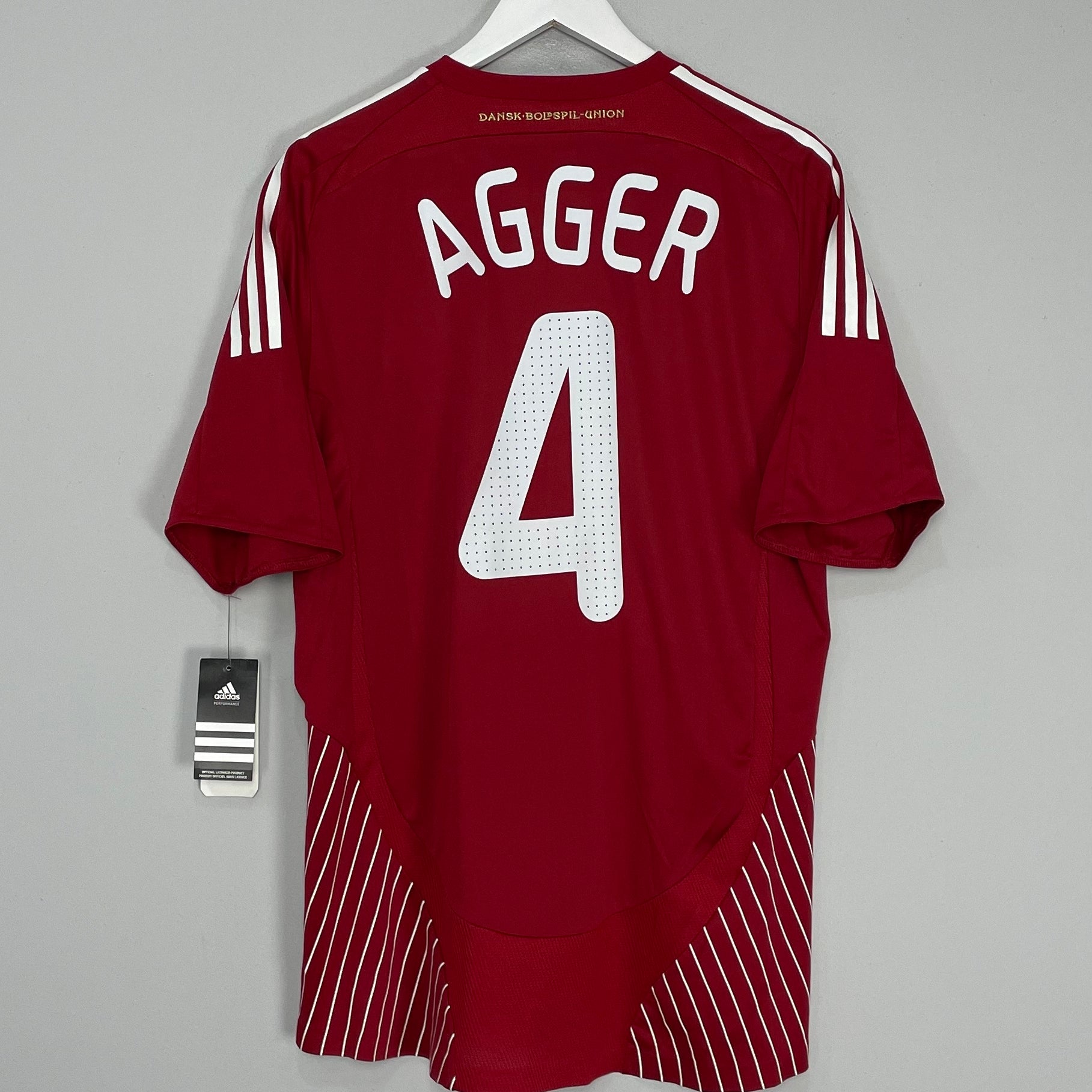 Shop 2010 DENMARK AGGER #5 *PLAYER ISSUE* BNWT HOME SHIRT (XL) ADIDAS, classic football shirts, vintage football shirts & retro soccer jerseys at Cult Kits