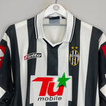 Shop 2001/02 JUVENTUS C/L EUROPEAN HOME SHIRT (XL) LOTTO, classic football shirts, vintage football shirts & retro soccer jerseys at Cult Kits