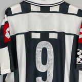 Shop 2001/02 JUVENTUS C/L EUROPEAN HOME SHIRT (XL) LOTTO, classic football shirts, vintage football shirts & retro soccer jerseys at Cult Kits