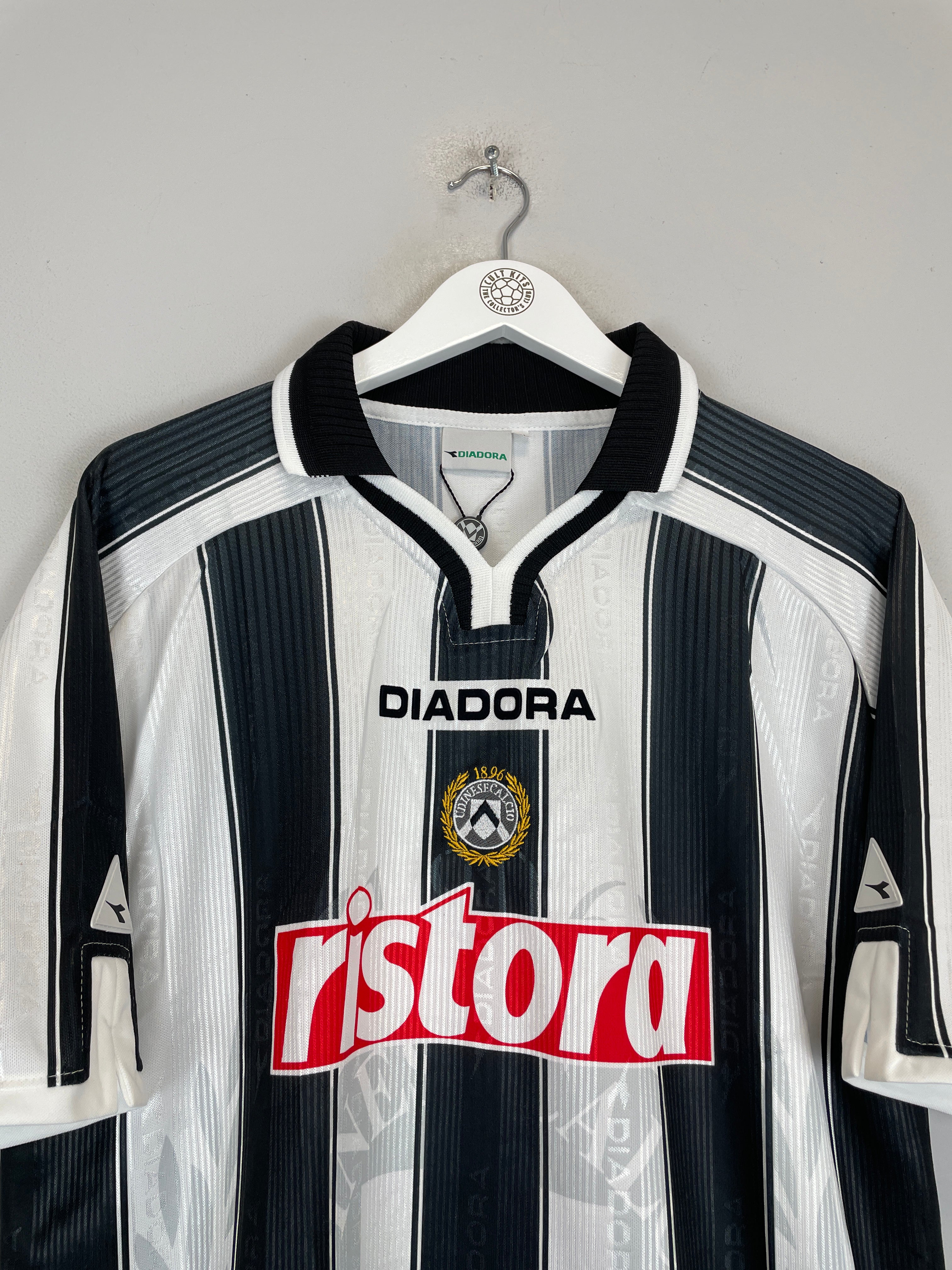 Shop 2001/02 UDINESE HOME SHIRT (XL) DIADORA, classic football shirts, vintage football shirts & retro soccer jerseys at Cult Kits