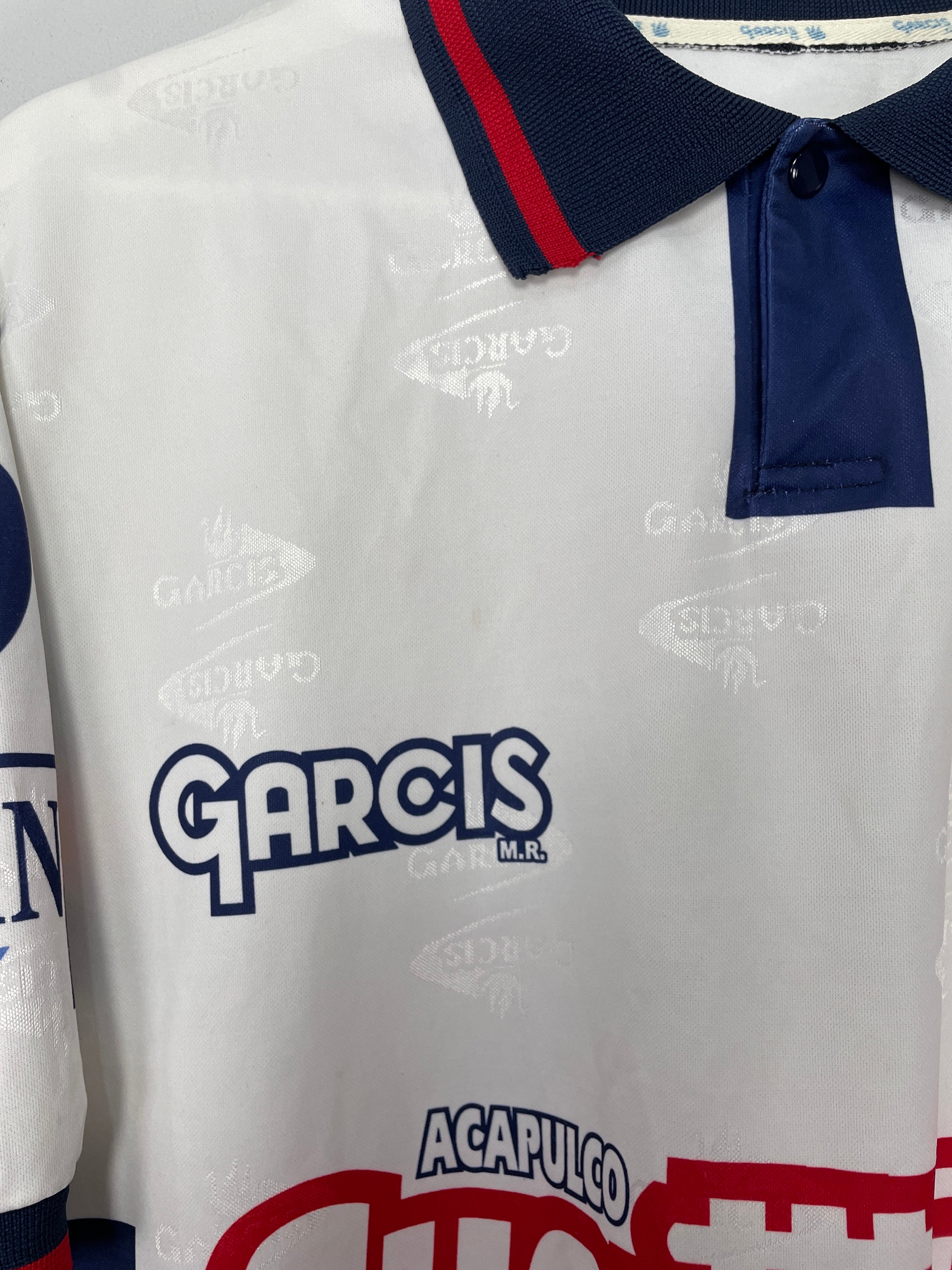 Shop 2001/02 GUERREROS DE ACAPULCO #11 HOME SHIRT (L) GARCIS, classic football shirts, vintage football shirts & retro soccer jerseys at Cult Kits