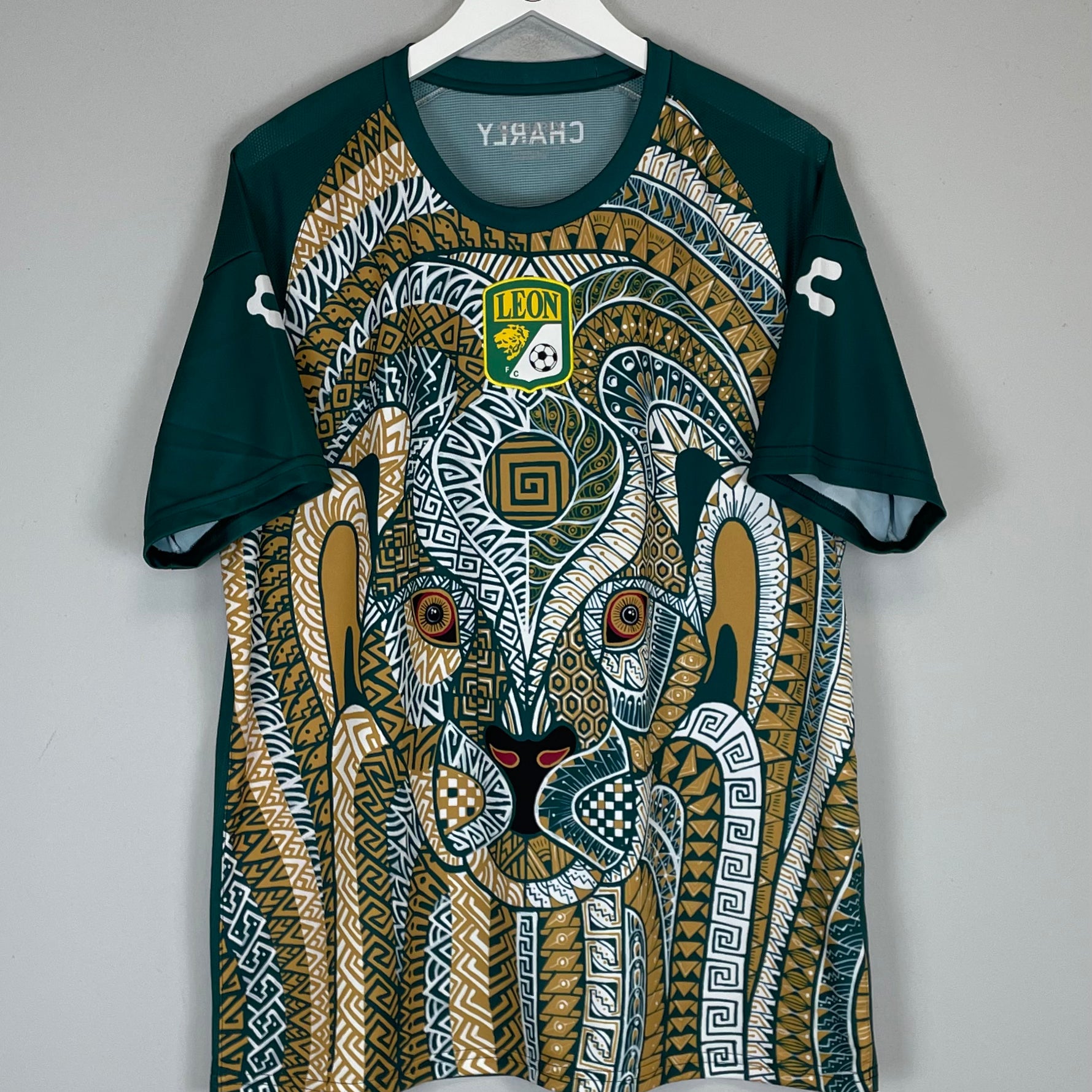 Shop 2023 CLUB LEON PRE MATCH SHIRT (XL) CHARLY, classic football shirts, vintage football shirts & retro soccer jerseys at Cult Kits