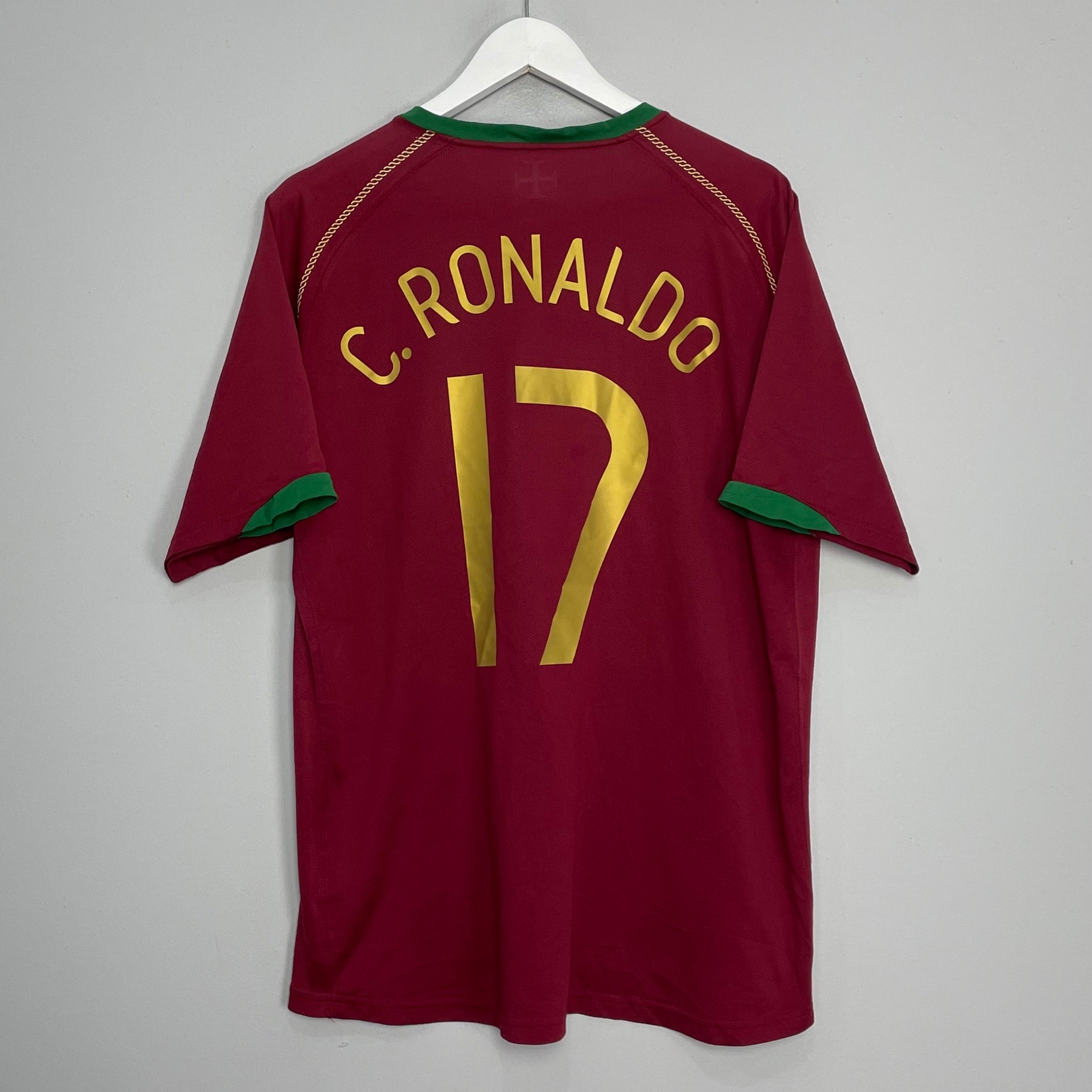 Shop 2006/08 PORTUGAL C.RONALDO #17 HOME SHIRT (XL) NIKE, classic football shirts, vintage football shirts & retro soccer jerseys at Cult Kits