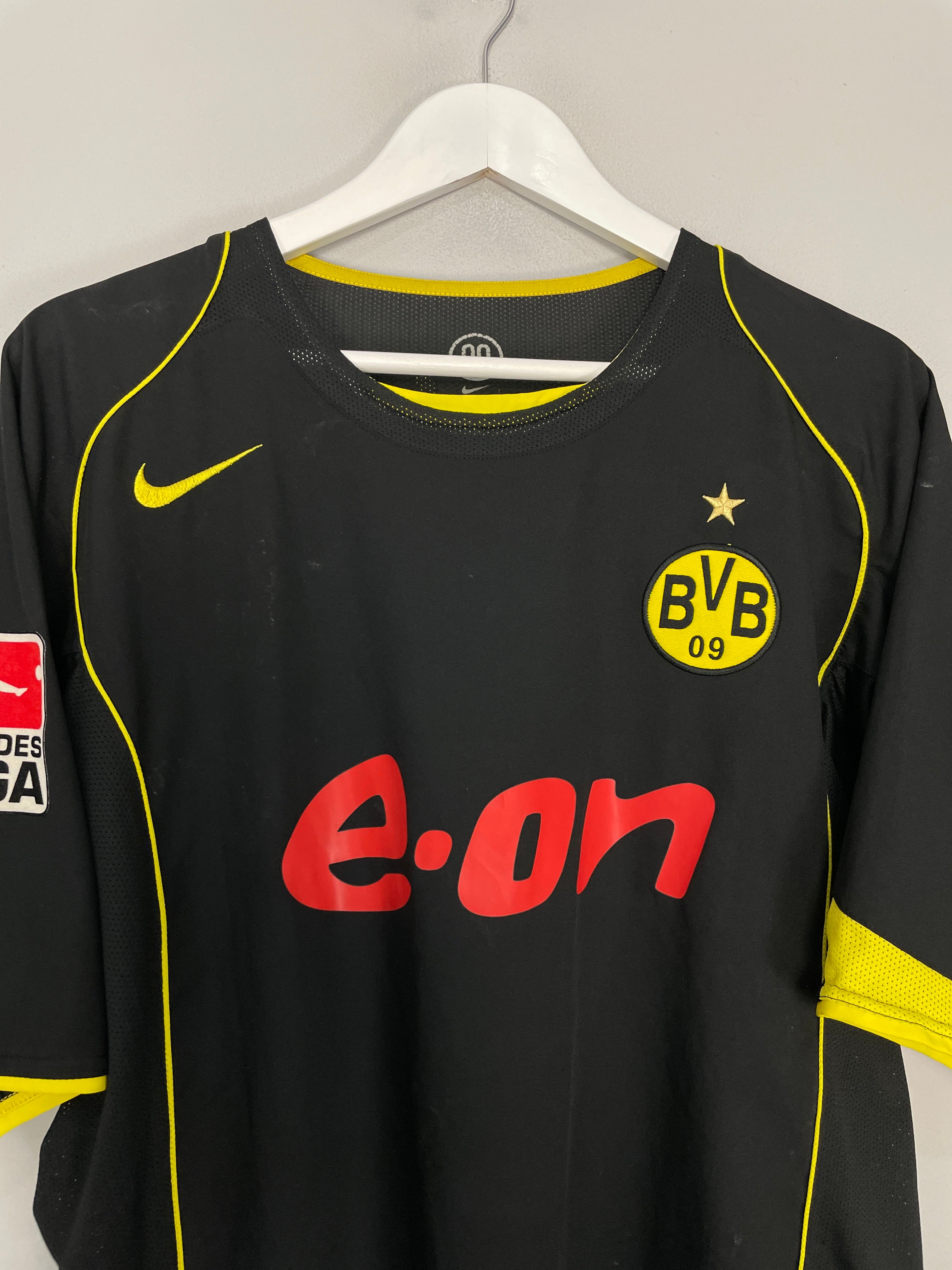 Shop 2004/05 DORTMUND KOLLER #9 AWAY SHIRT (XL) NIKE, classic football shirts, vintage football shirts & retro soccer jerseys at Cult Kits