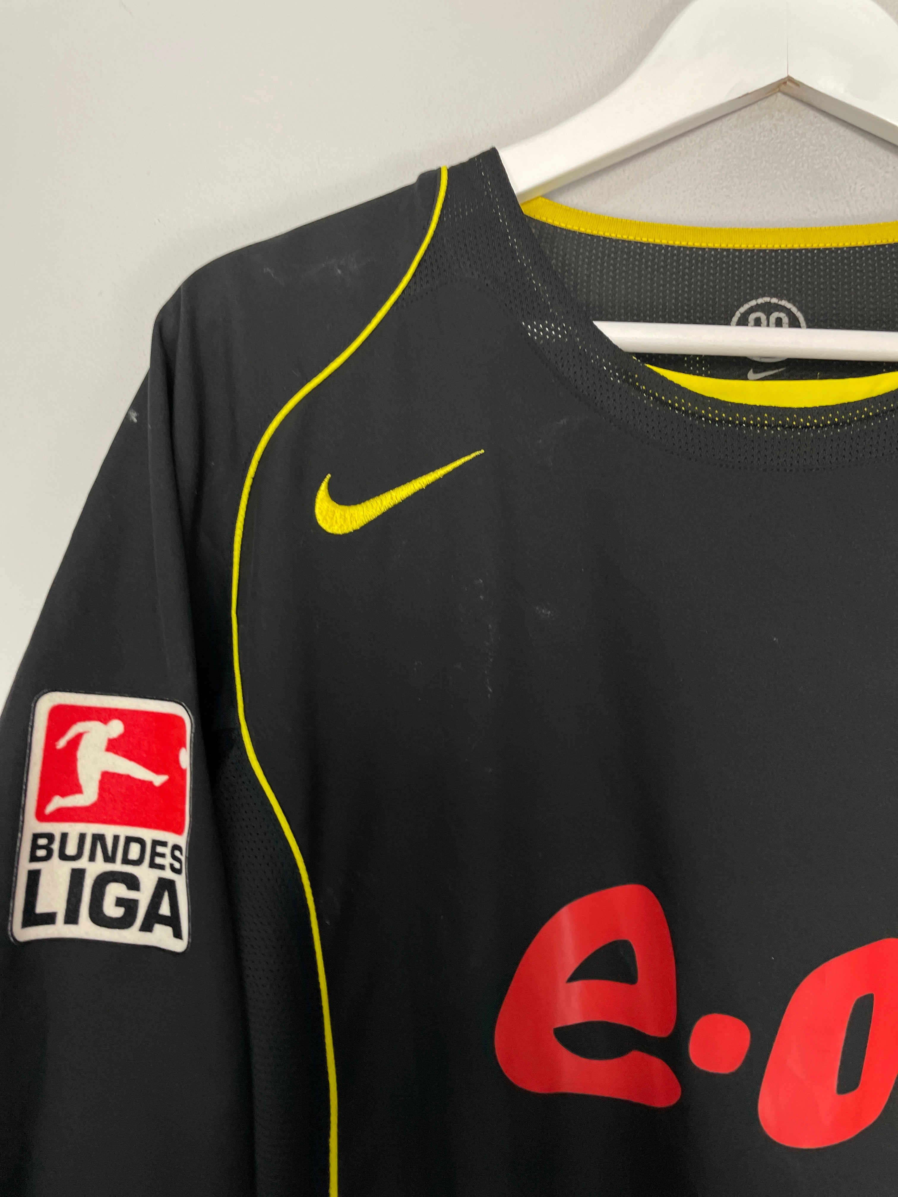 Shop 2004/05 DORTMUND KOLLER #9 AWAY SHIRT (XL) NIKE, classic football shirts, vintage football shirts & retro soccer jerseys at Cult Kits