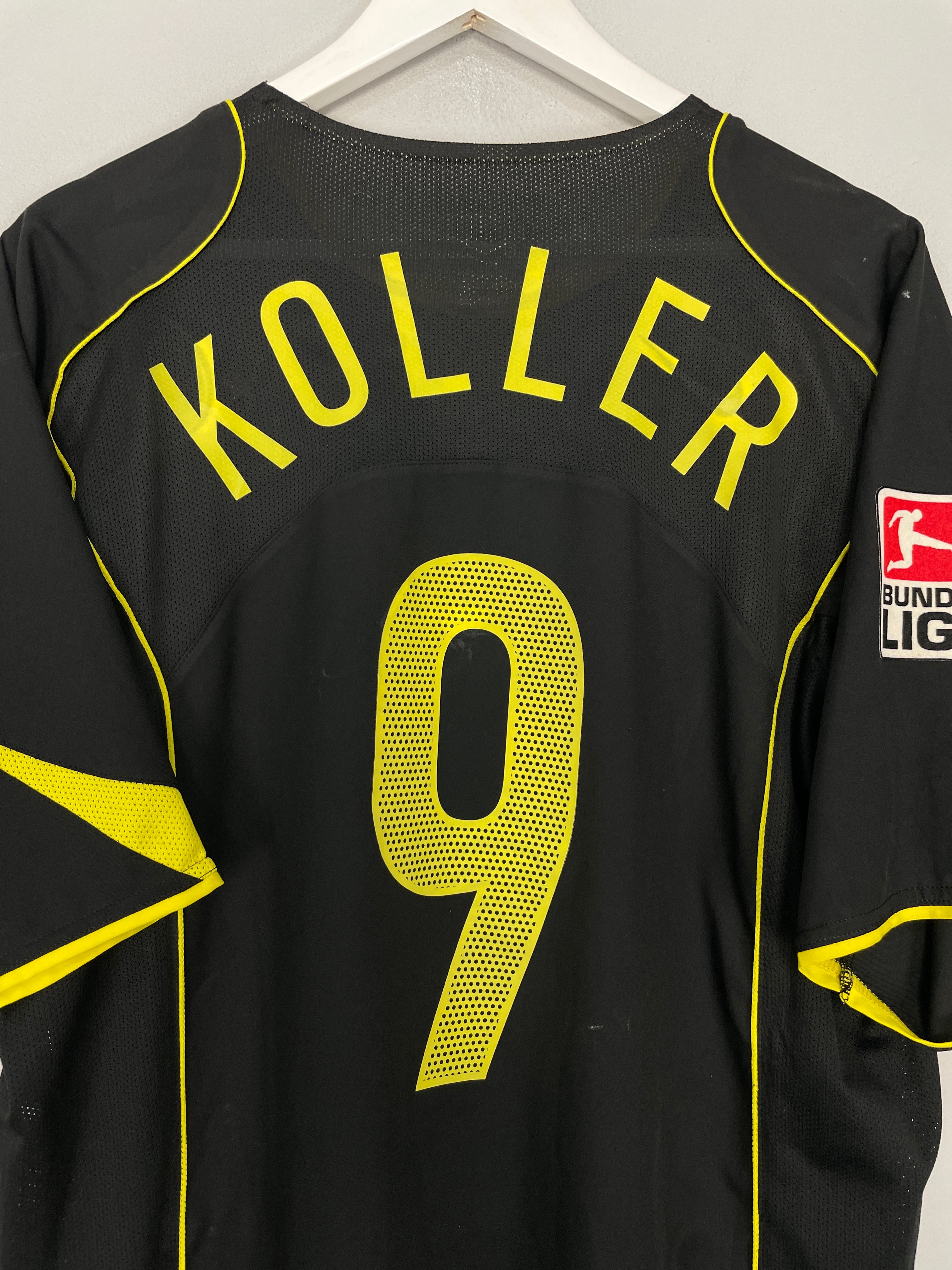 Shop 2004/05 DORTMUND KOLLER #9 AWAY SHIRT (XL) NIKE, classic football shirts, vintage football shirts & retro soccer jerseys at Cult Kits