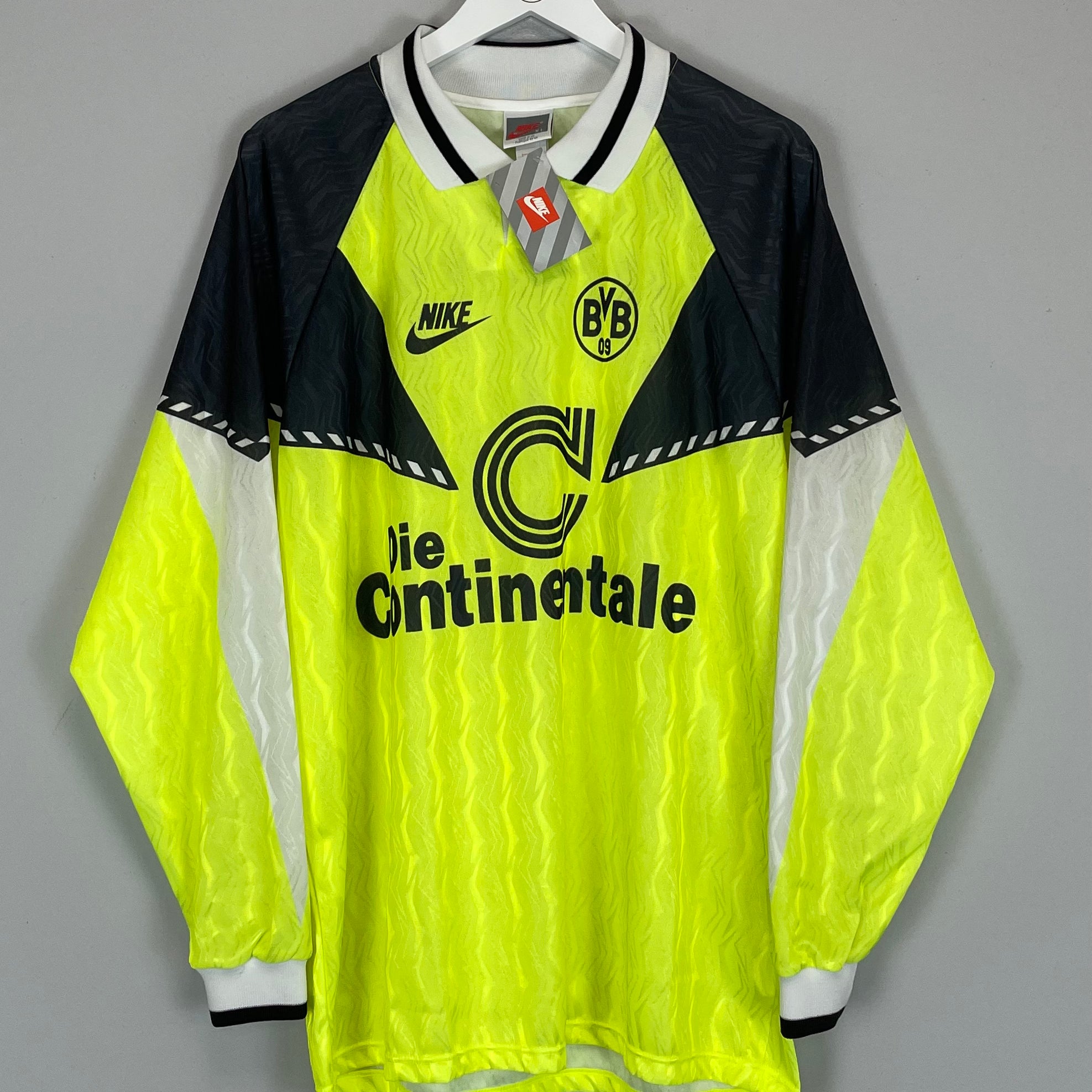 Shop 1990/91 DORTMUND *BNWT* L/S HOME SHIRT (XL) NIKE, classic football shirts, vintage football shirts & retro soccer jerseys at Cult Kits