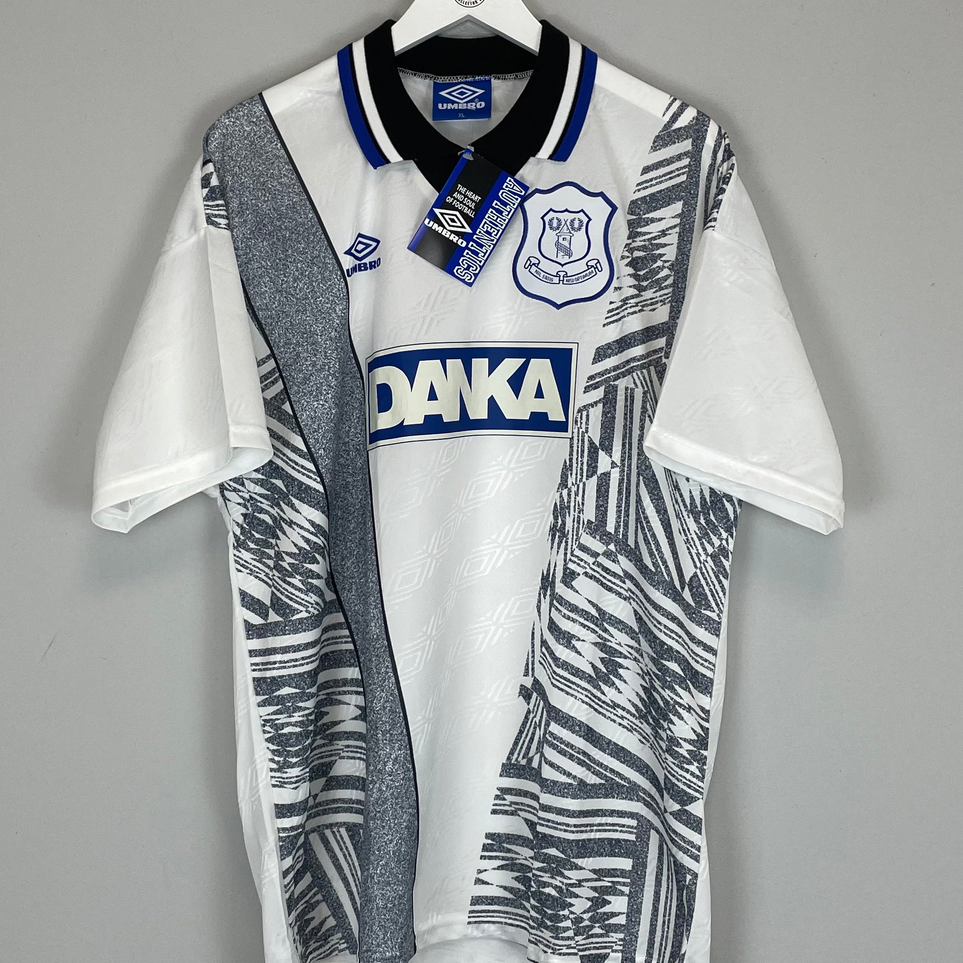 Shop 1995/96 EVERTON *BNWT* AWAY SHIRT (XL) UMBRO, classic football shirts, vintage football shirts & retro soccer jerseys at Cult Kits