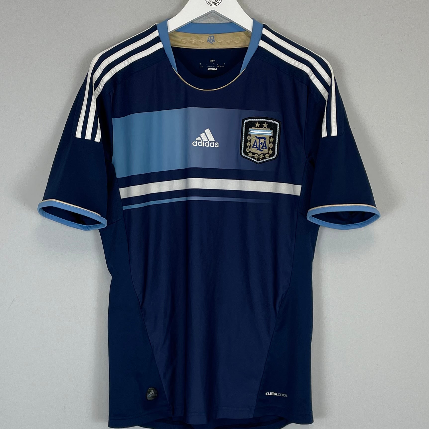 Shop 2011/13 ARGENTINA AWAY SHIRT (M) ADIDAS, classic football shirts, vintage football shirts & retro soccer jerseys at Cult Kits