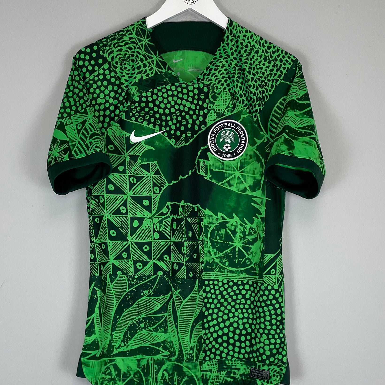 Shop 2022/24 NIGERIA HOME SHIRT (S) NIKE, classic football shirts, vintage football shirts & retro soccer jerseys at Cult Kits