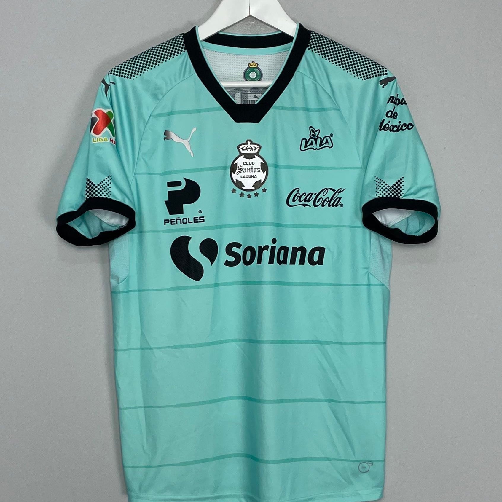 Shop 2017/18 SANTOS LAGUNA THIRD SHIRT (M) PUMA, classic football shirts, vintage football shirts & retro soccer jerseys at Cult Kits