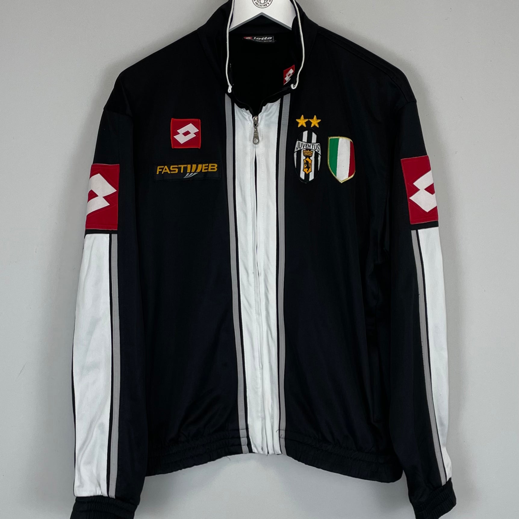Shop 2003/04 JUVENTUS TRACK JACKET (S) LOTTO, classic football shirts, vintage football shirts & retro soccer jerseys at Cult Kits